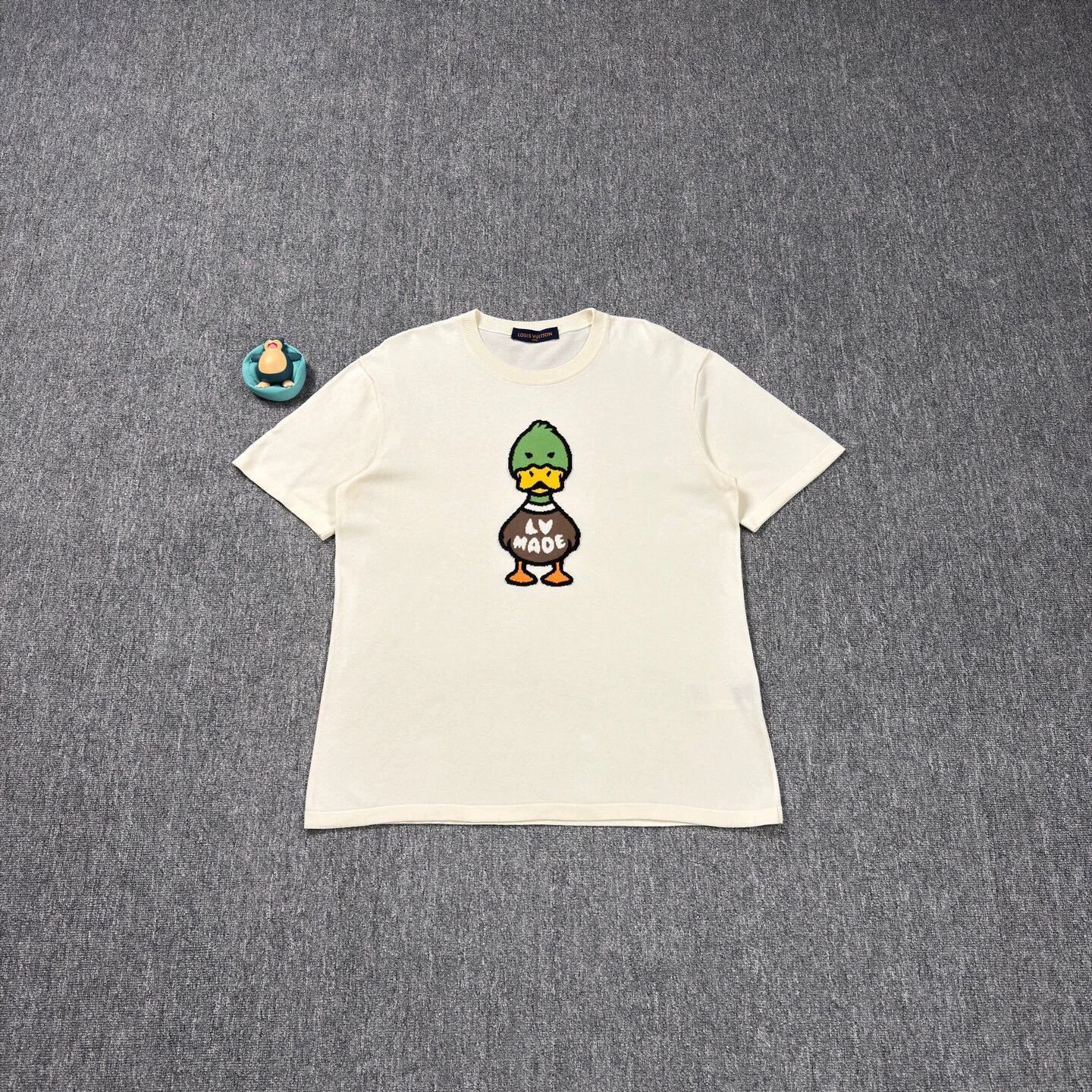 Louis Vuitton Lv Nigo x Duck Print Off-White XL Tee 99 New Size US XL / EU 56 / 4 - 1 Thumbnail