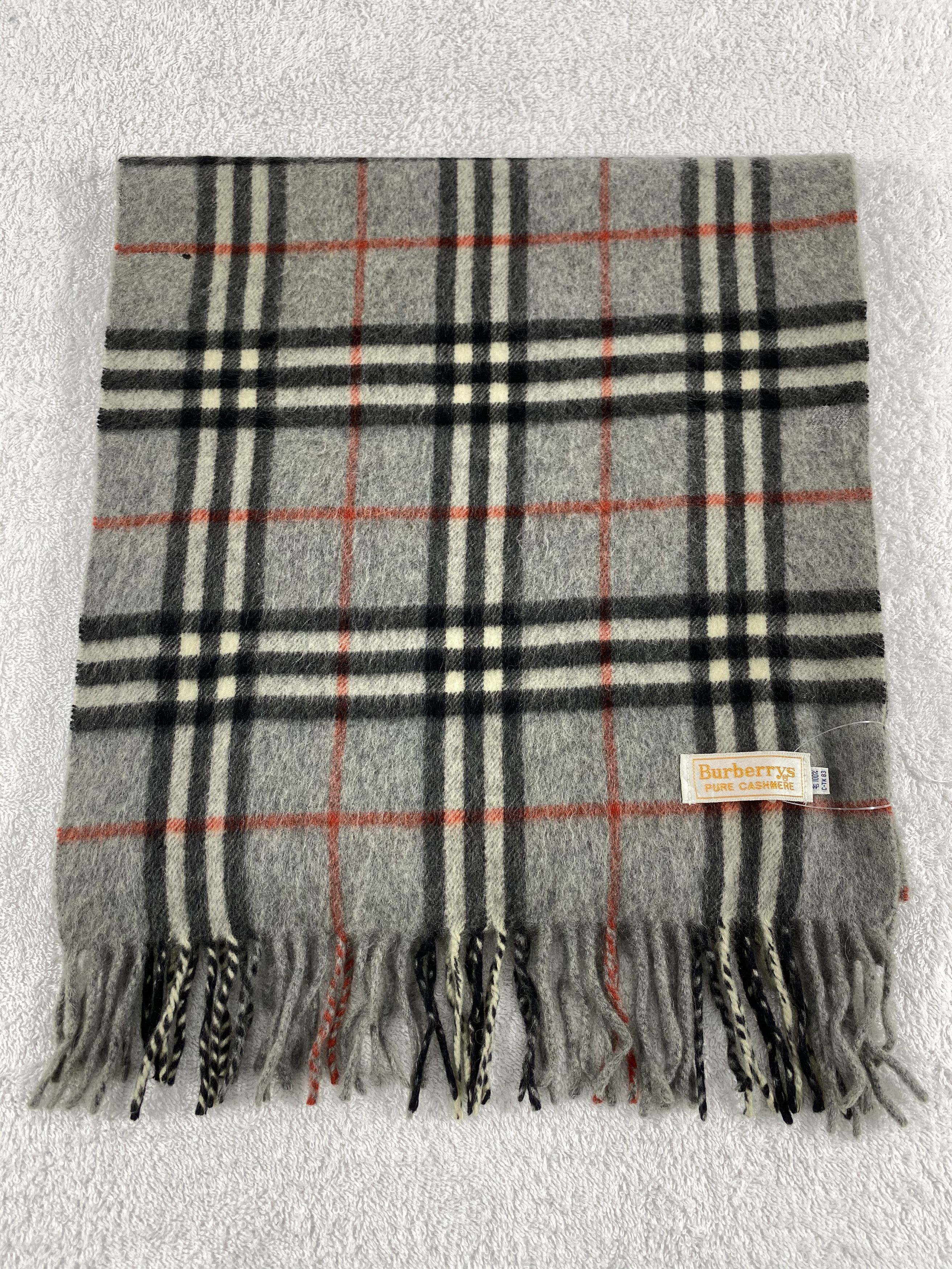 Burberry Vintage Burberry Scarf/Muffler/Neckwear MF737 Size ONE SIZE - 2 Thumbnail
