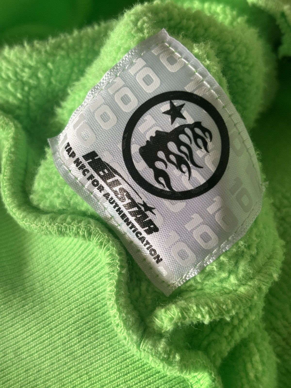 HELLSTAR HELLSTAR HOODIE GRAFFITI ZIP UP LIME GREEN SIZE M Size US M / EU 48-50 / 2 - 11 Thumbnail