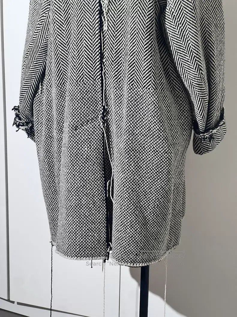 Song For The Mute SONG FOR THE MUTE Fur coat Size US M / EU 48-50 / 2 - 5 Thumbnail