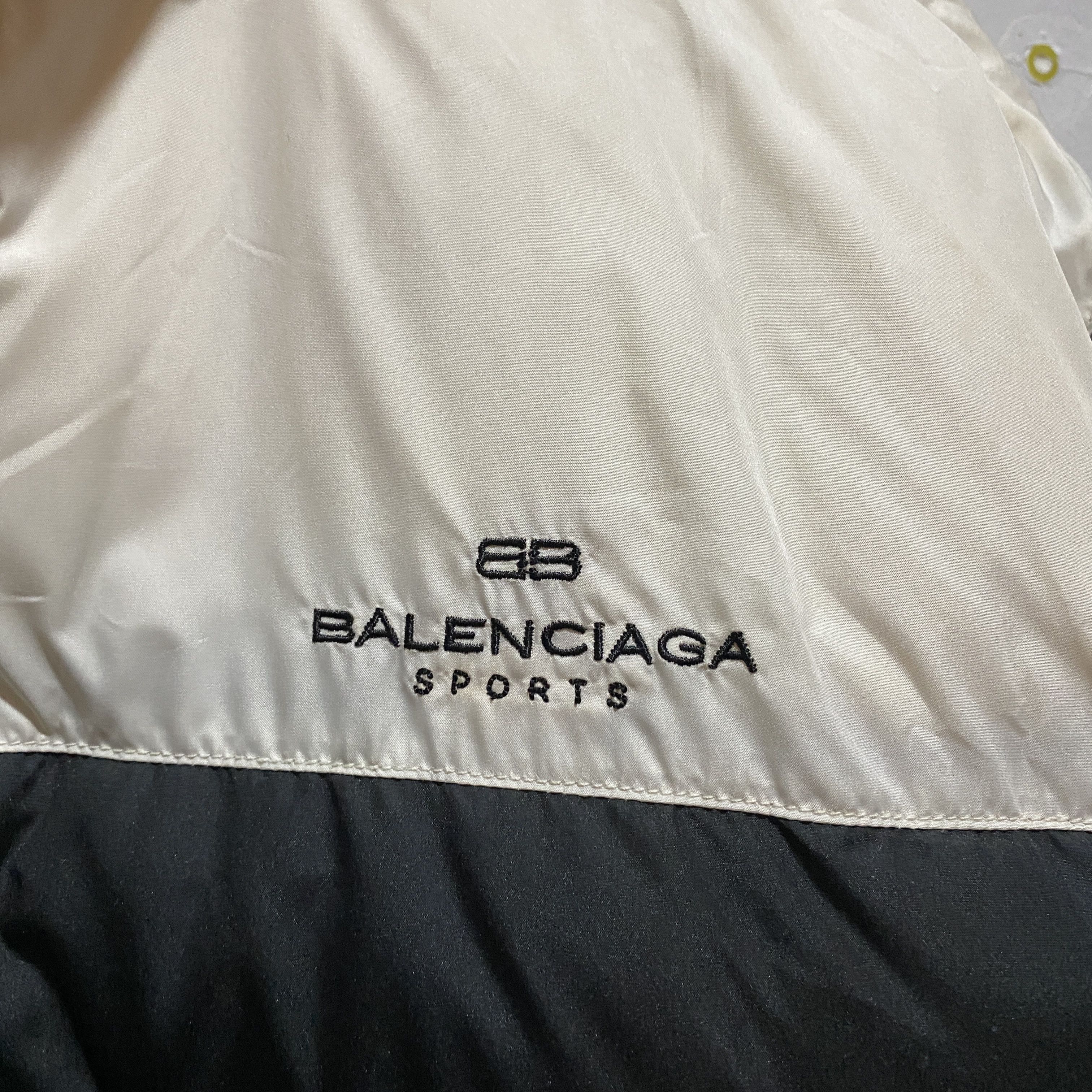 Balenciaga Reversible Down Jacket L Size US L / EU 52-54 / 3 - 3 Thumbnail