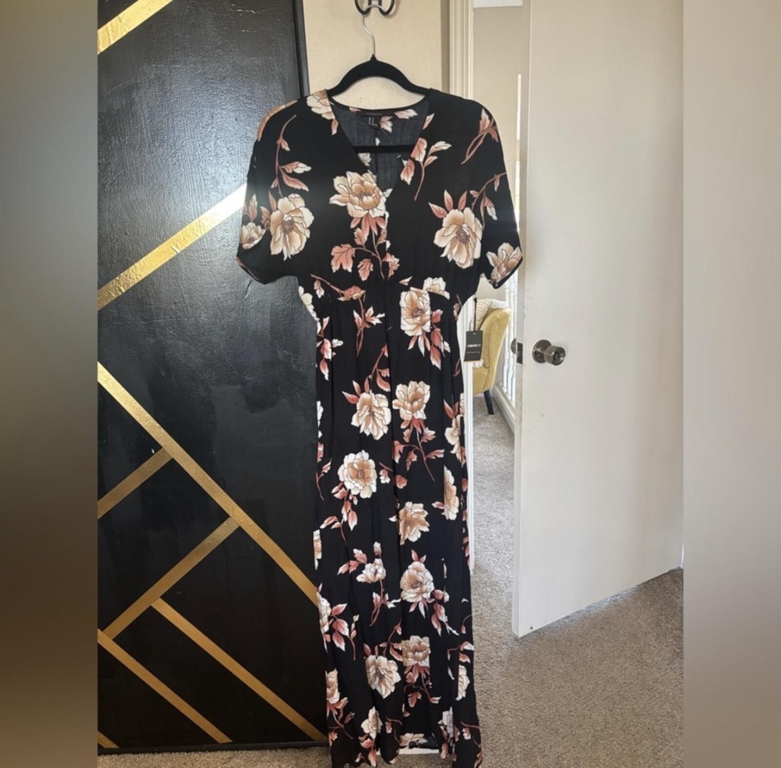 Forever 21 Forever 21 Floral Dress Size M / US 6-8 / IT 42-44 - 1 Thumbnail