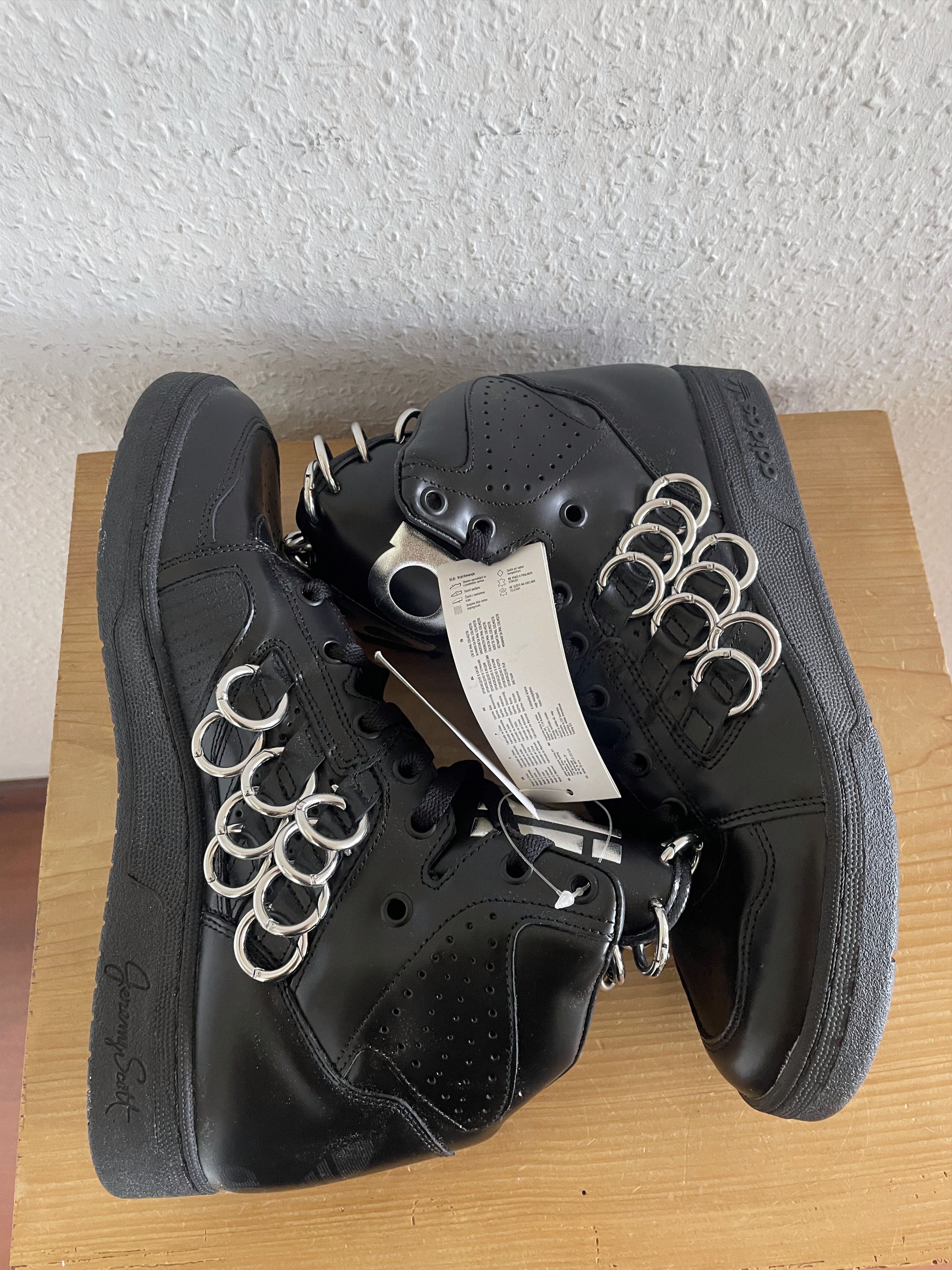 Adidas × Jeremy Scott JS Instinct Hi Ring Black Size US 10.5 / EU 43-44 - 8 Thumbnail