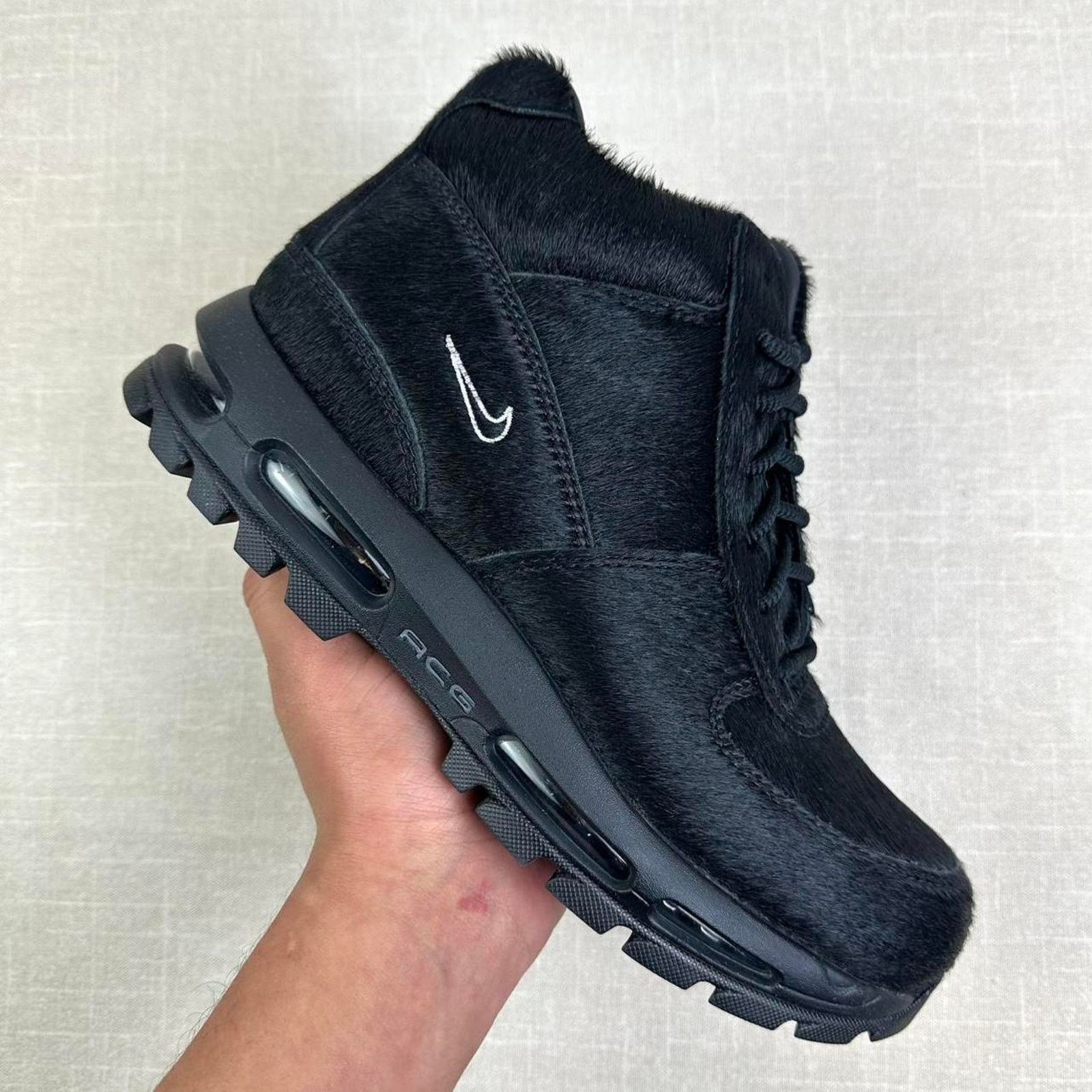Nike 🖤 Nike Air Max Goadome "Black Pony Hair" 10M Size US 10 / EU 43 - 1 Thumbnail