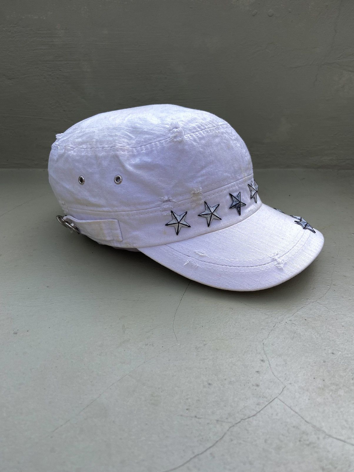 If Six Was Nine 2000s star studded patrol hat Size ONE SIZE - 6 Thumbnail