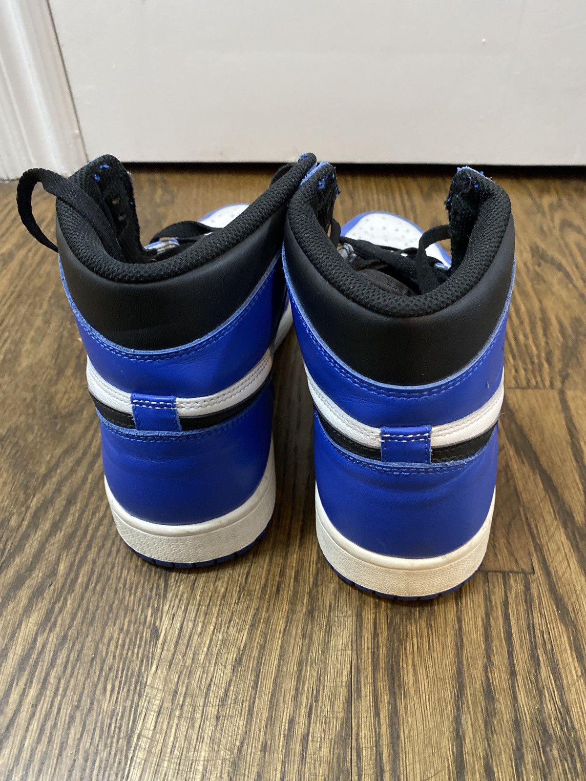 Jordan Brand 2017 Air Jordan 1 Game Royal 9.5 Size US 9.5 / EU 42-43 - 4 Thumbnail
