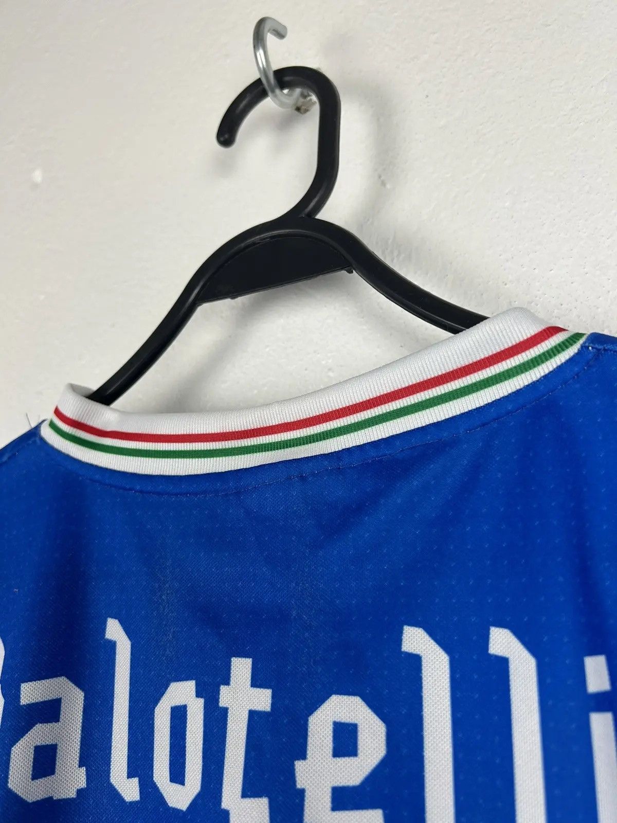 Vintage Vintage Italy National Team #9 Balotelli Licensed Jersey Size US S / EU 44-46 / 1 - 4 Thumbnail