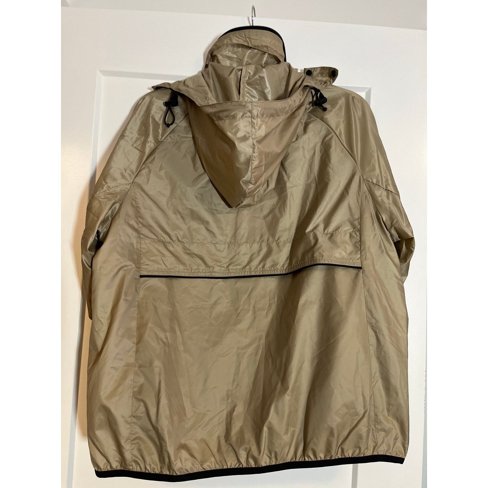 Nike •NWT• Nike Tech Small windbreaker jacket • Gold with Black Size US S / EU 44-46 / 1 - 15 Thumbnail