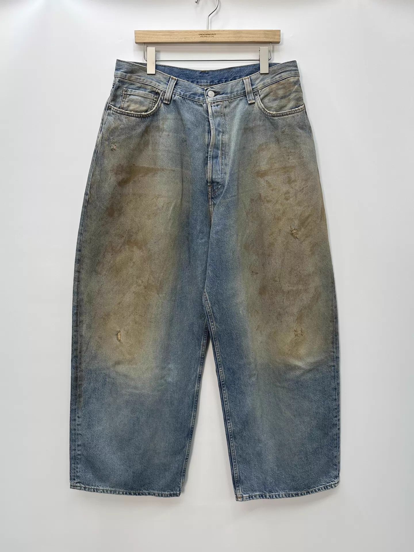 Acne Studios Acne Studios Mud-Dyed Distressed Baggy Jeans 30/32 Size US 30 / EU 46 - 1 Thumbnail