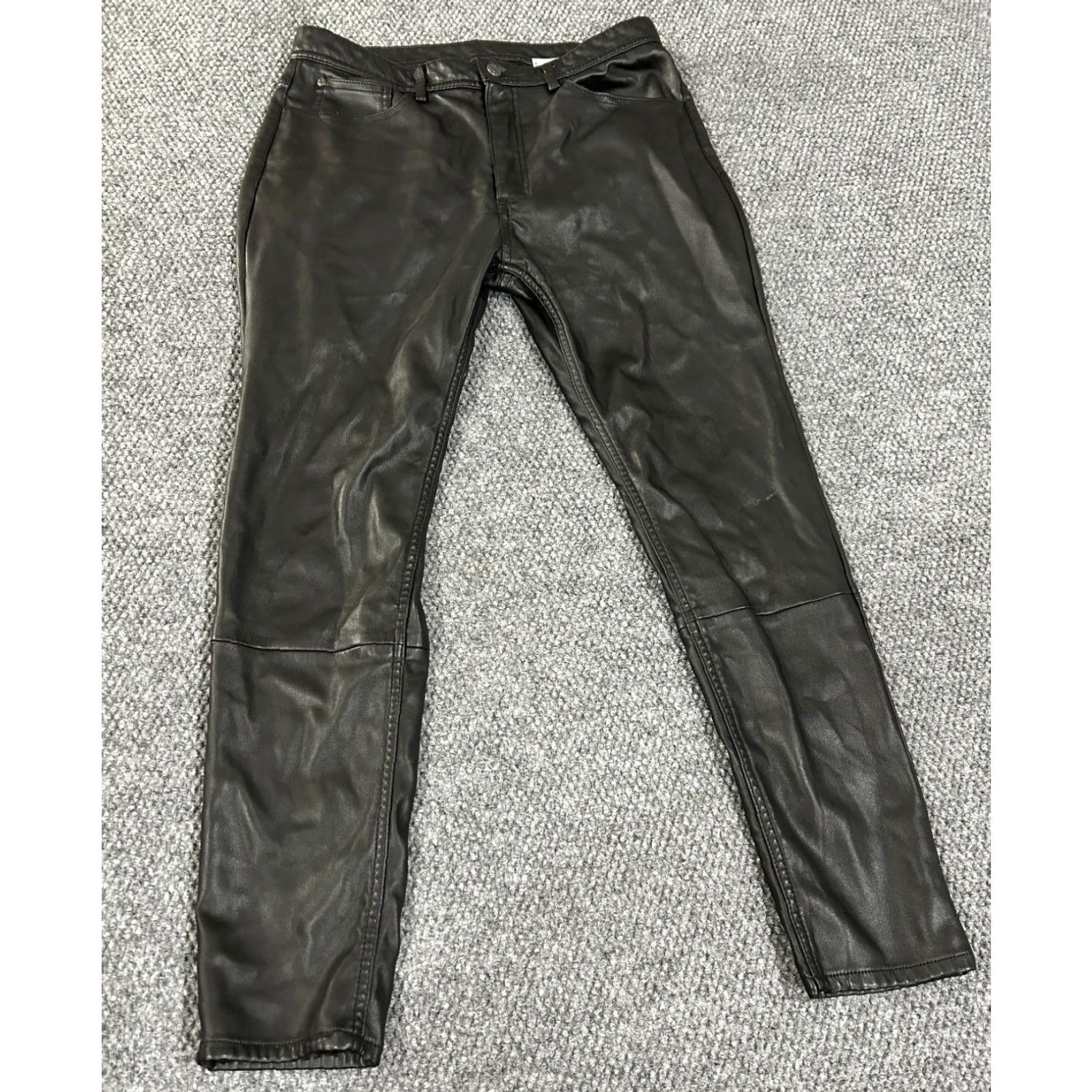 Zara Zara faux leather pants womens 31 black skinny moto Pants Women's 31 Black Slim Straight Front Zipper Pockets Faux Leather Polyester Block Color Black Size 24" / US 00 / IT 34 - 2 Thumbnail