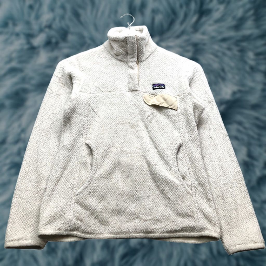 Patagonia Patagonia Pullover Sweater Womens XS Mock Neck Logo White Size XS / US 0-2 / IT 36-38 - 1 Thumbnail