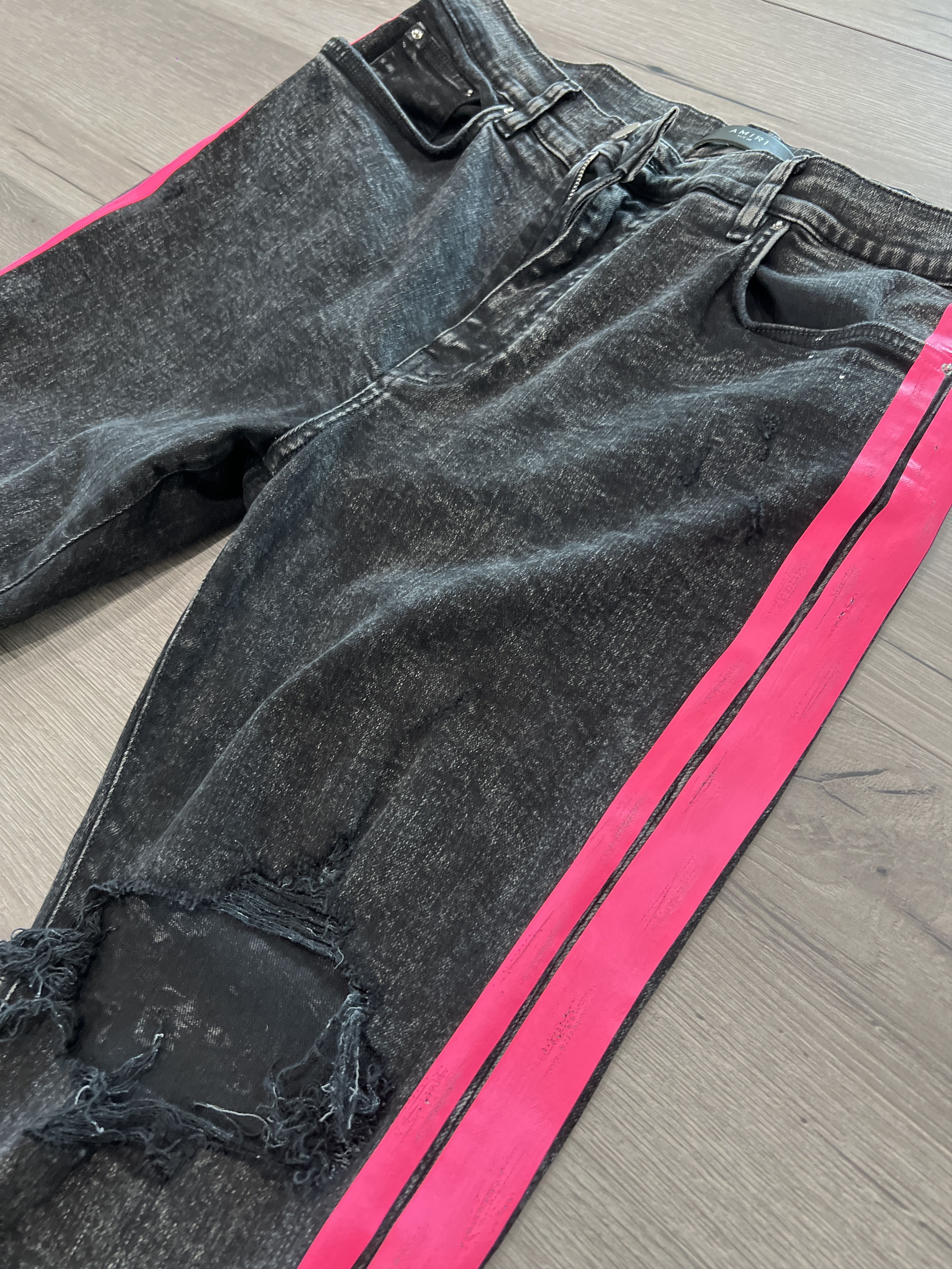 Amiri AMIRI Broken Track Acid Wash Jean Black/Neon Pink Size US 38 / EU 54 - 2 Thumbnail