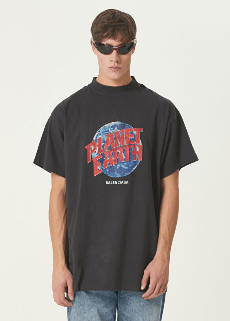 Balenciaga Balenciaga Planet Earth Oversized T shirt Size US M / EU 48-50 / 2 - 1 Thumbnail