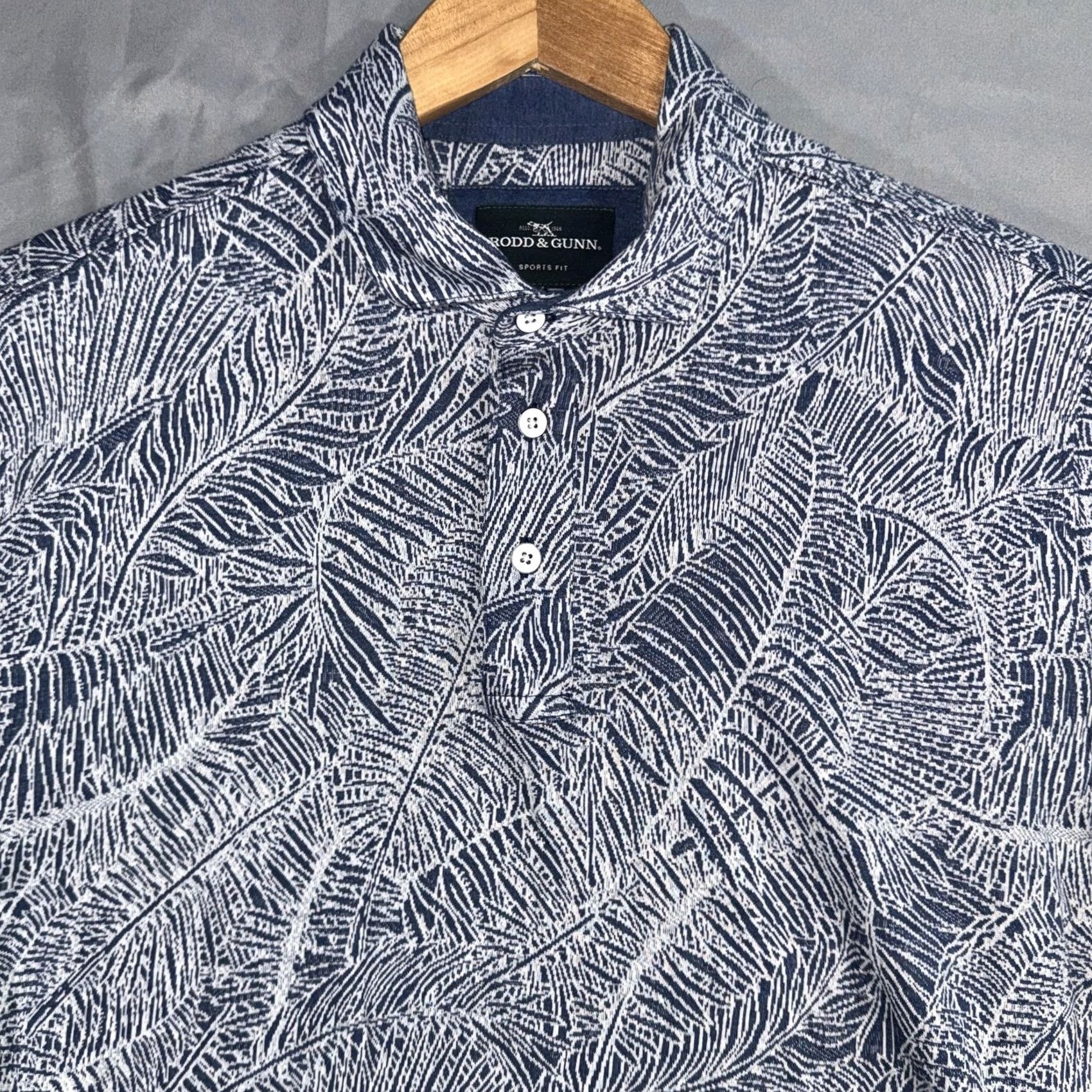 Rodd & Gunn Rodd & Gunn Polo Shirt Mens L Blue Tropical Palm Leaf Sports Fit Cotton Shirt Short Sleeve Casual Size US L / EU 52-54 / 3 - 3 Thumbnail