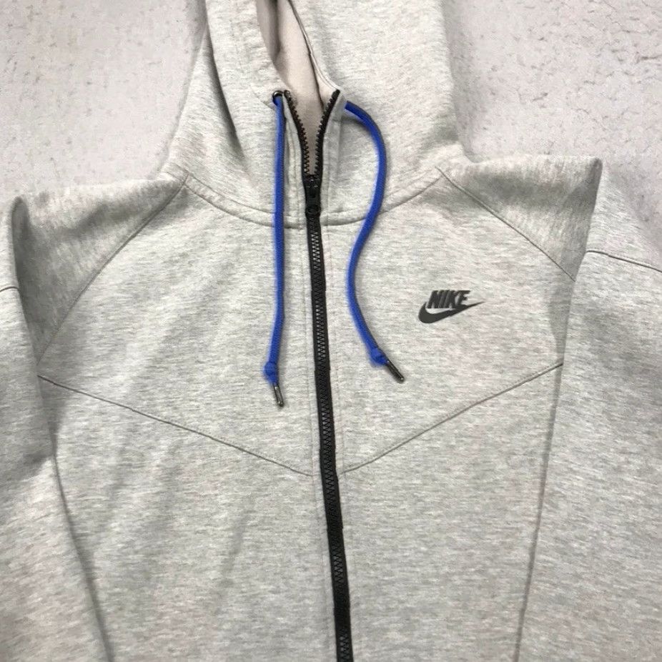 Nike Nike Sportswear Hoodie Men XL Gray Full Zip Sweatshirt Windrunner Tech | Nike Sportswear Hoodie Mens XL Gray Black Full Zip Sweatshirt Size US XL / EU 56 / 4 - 2 Thumbnail