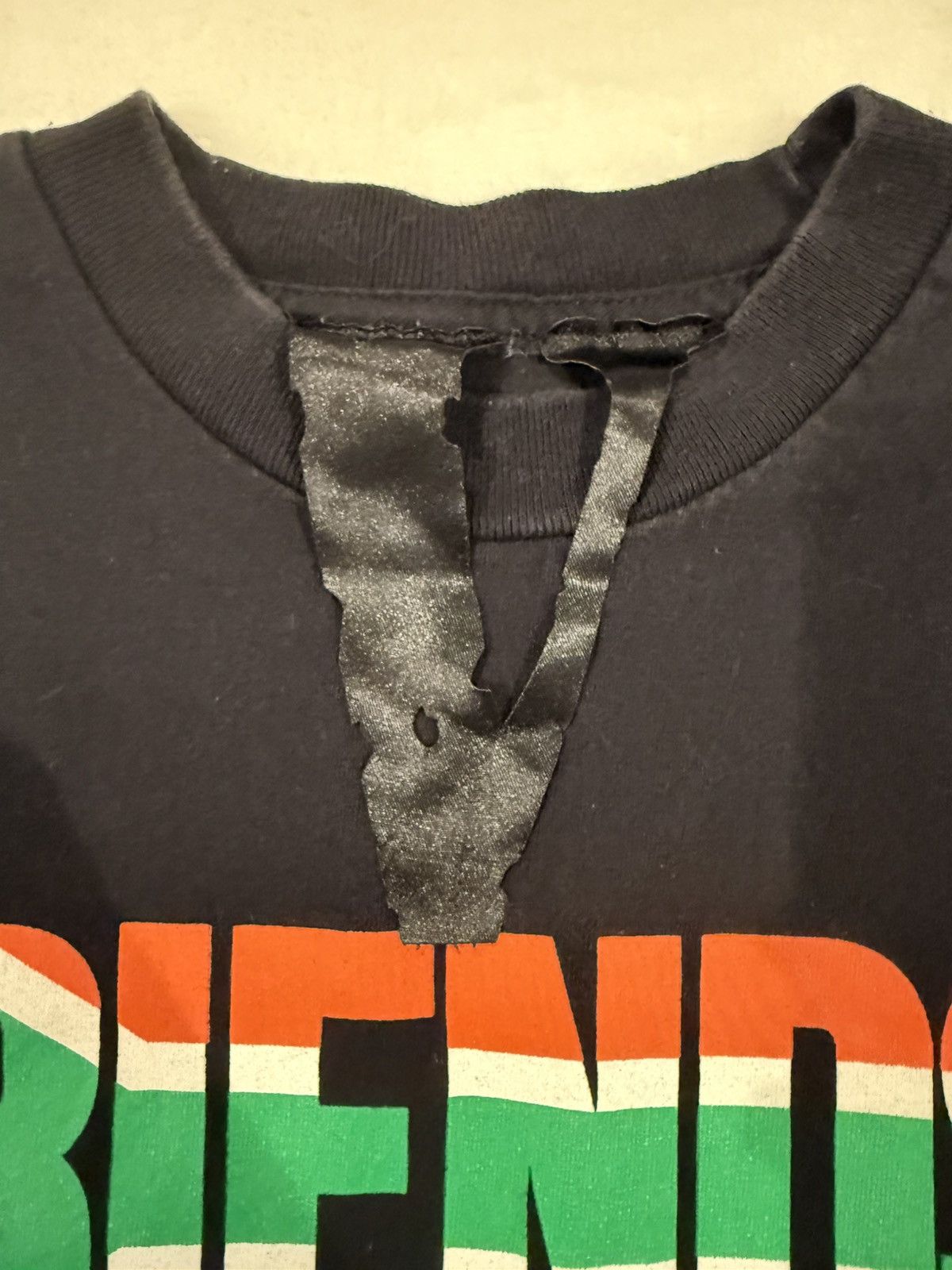 Vlone Rare VLONE South Africa T Shirt Size US M / EU 48-50 / 2 - 3 Thumbnail