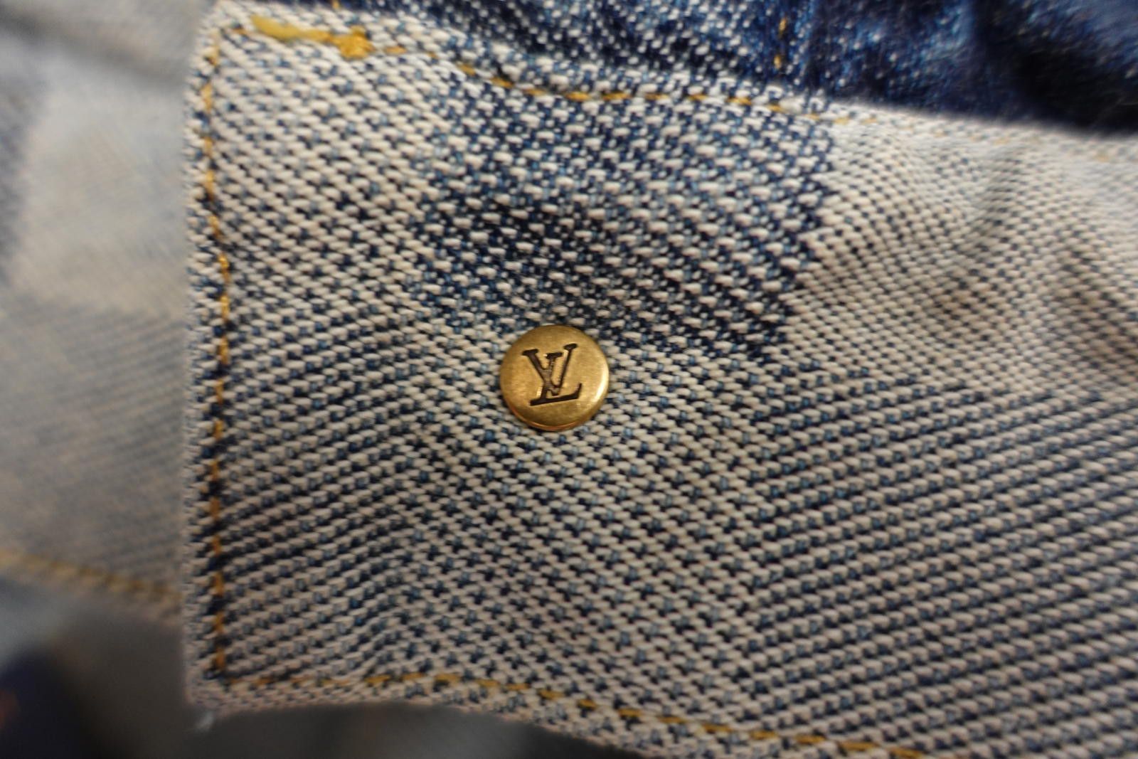 Louis Vuitton Louis Vuitton Damoflage Classic Denim Jacket in Indigo Denim Size US L / EU 52-54 / 3 - 3 Thumbnail