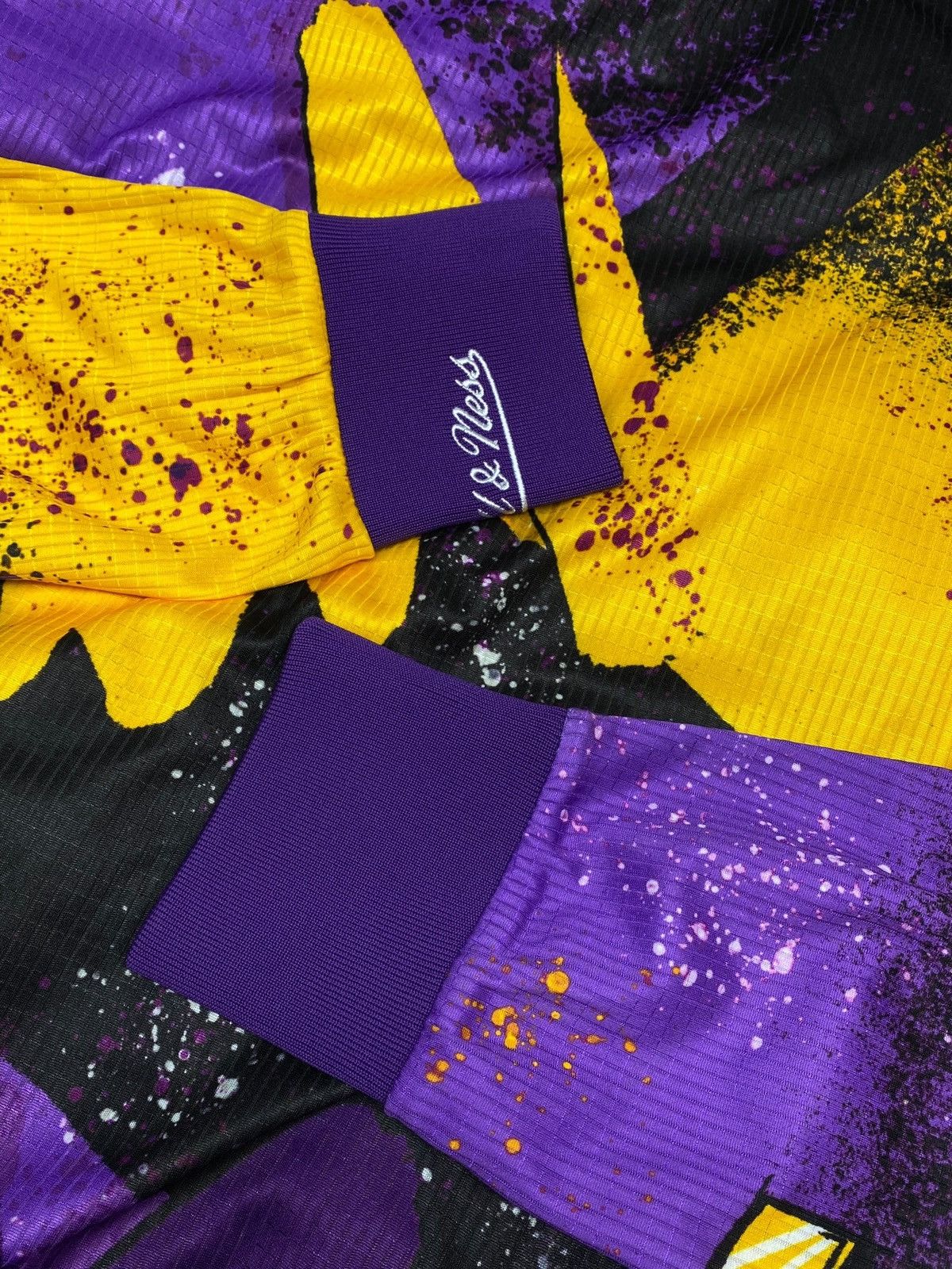 Mitchell & Ness 🔥 Y2K LAKERS MITCHELL & NESS LONGSLEEVE KOBE SHAQ DRIP Size US L / EU 52-54 / 3 - 14 Thumbnail