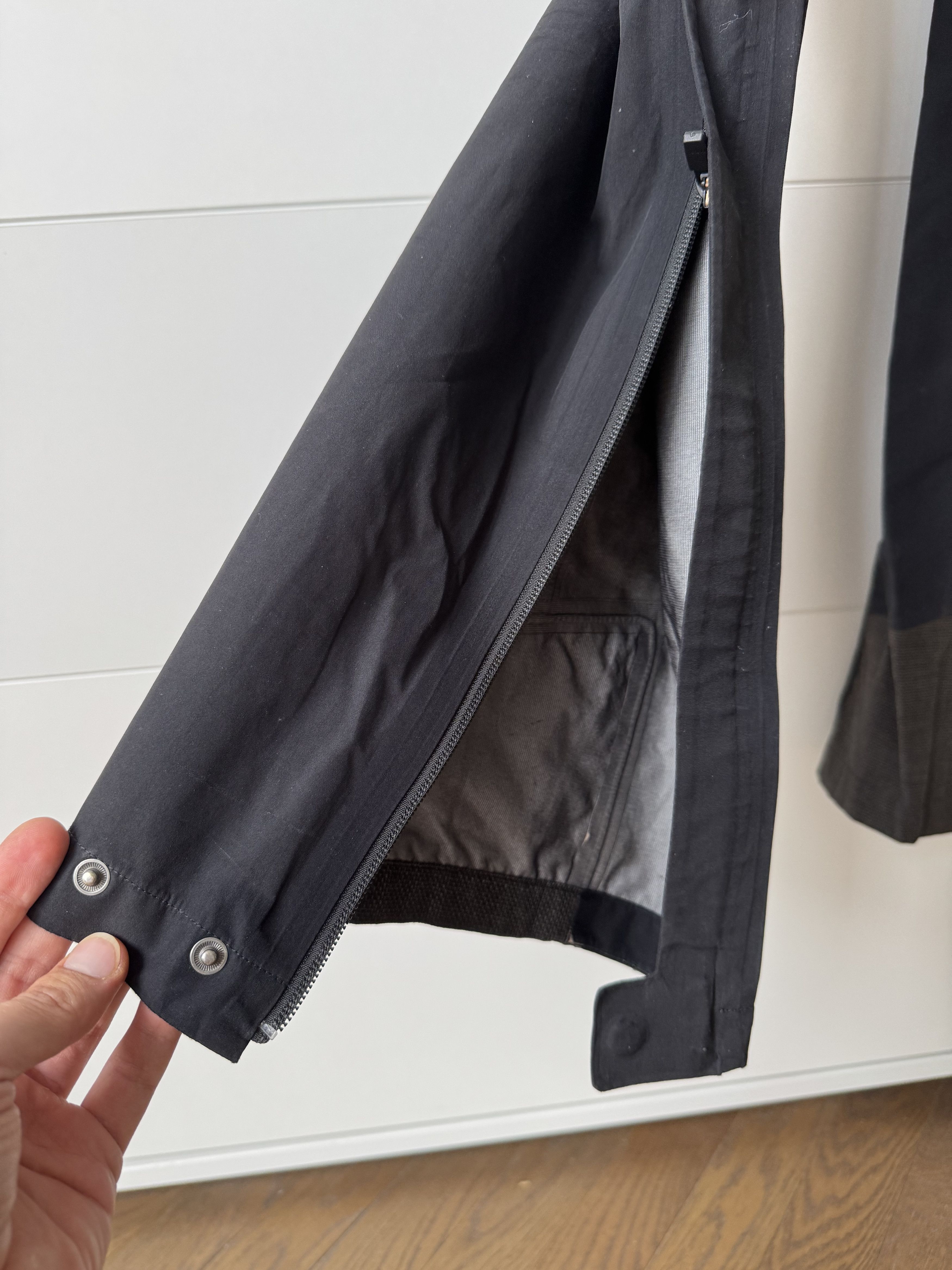 The North Face [M] Dryzzle Futurelite Full Zip Pants (SS19) Size US 30 / EU 46 - 3 Thumbnail