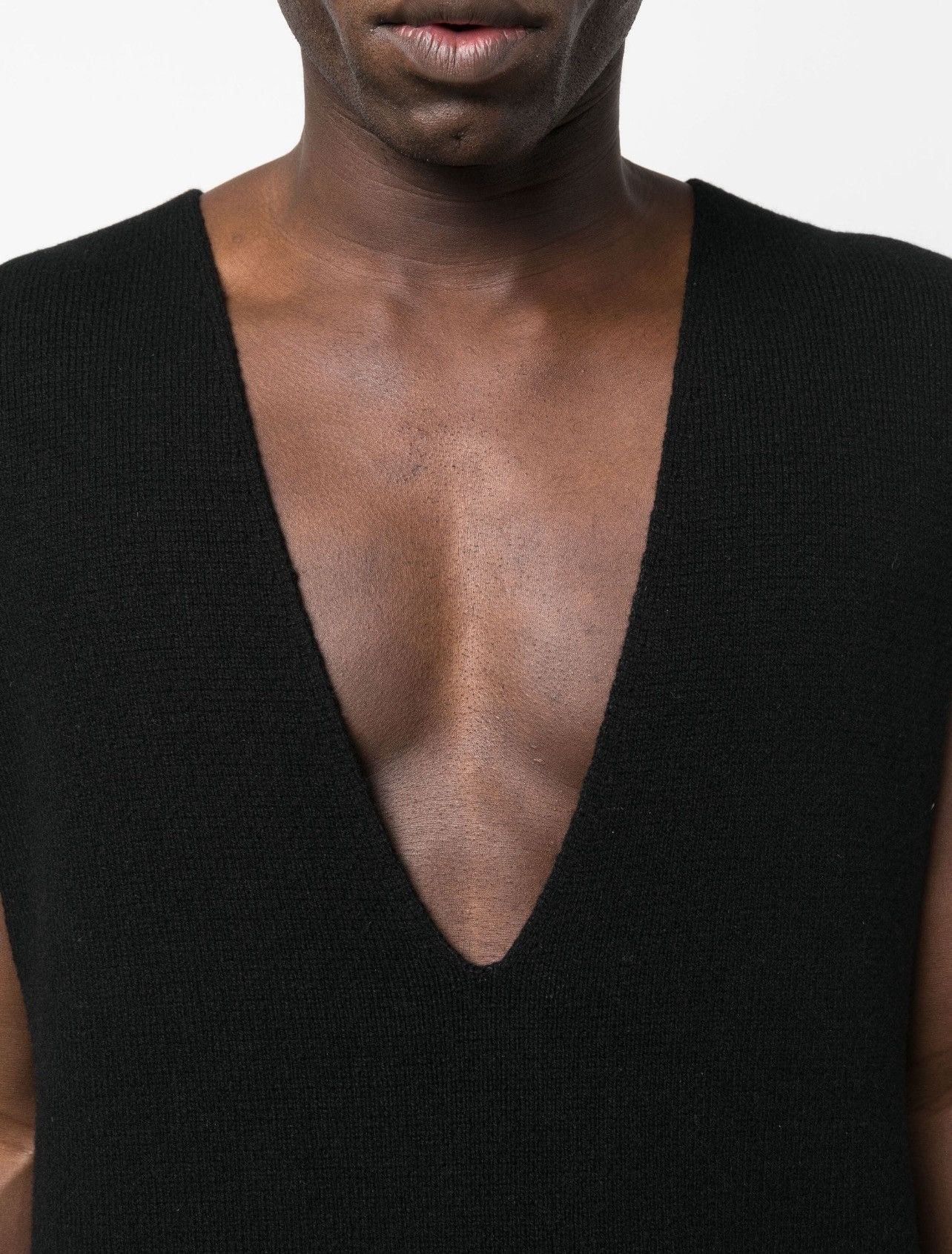 Rick Owens AW23 LUXOR DEEP V WOOL SWEATSHIRT Size US XL / EU 56 / 4 - 1 Thumbnail