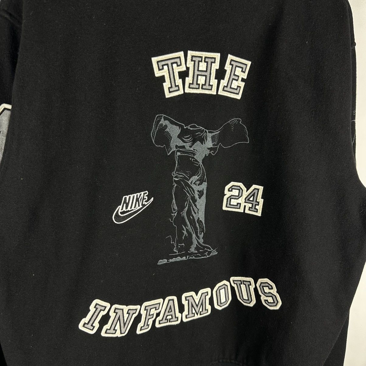 Nike Vintage Nike The Infamous 24 Kobe Bryant Bomber Size US L / EU 52-54 / 3 - 15 Thumbnail