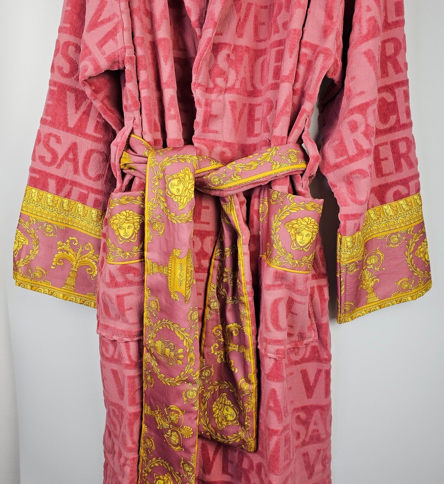 Versace VERSACE Baroque Strawberry Jam Unisex Long Bathrobe Size US L / EU 52-54 / 3 - 8 Thumbnail