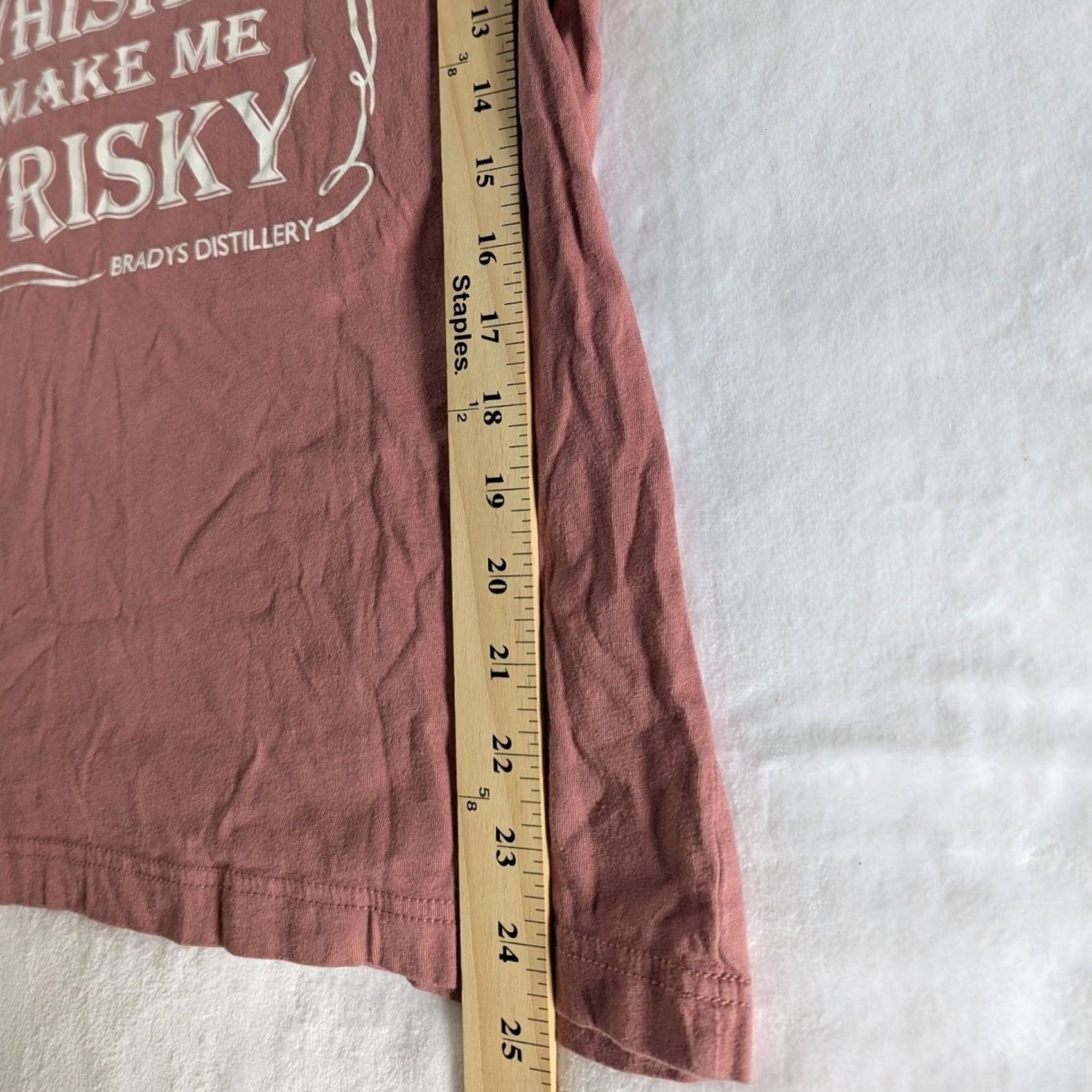 Vintage Mauve T-Shirt Beards & Whiskey Makes Me Frisky Graphic Humor Novelty Womens M Size M / US 6-8 / IT 42-44 - 4 Thumbnail