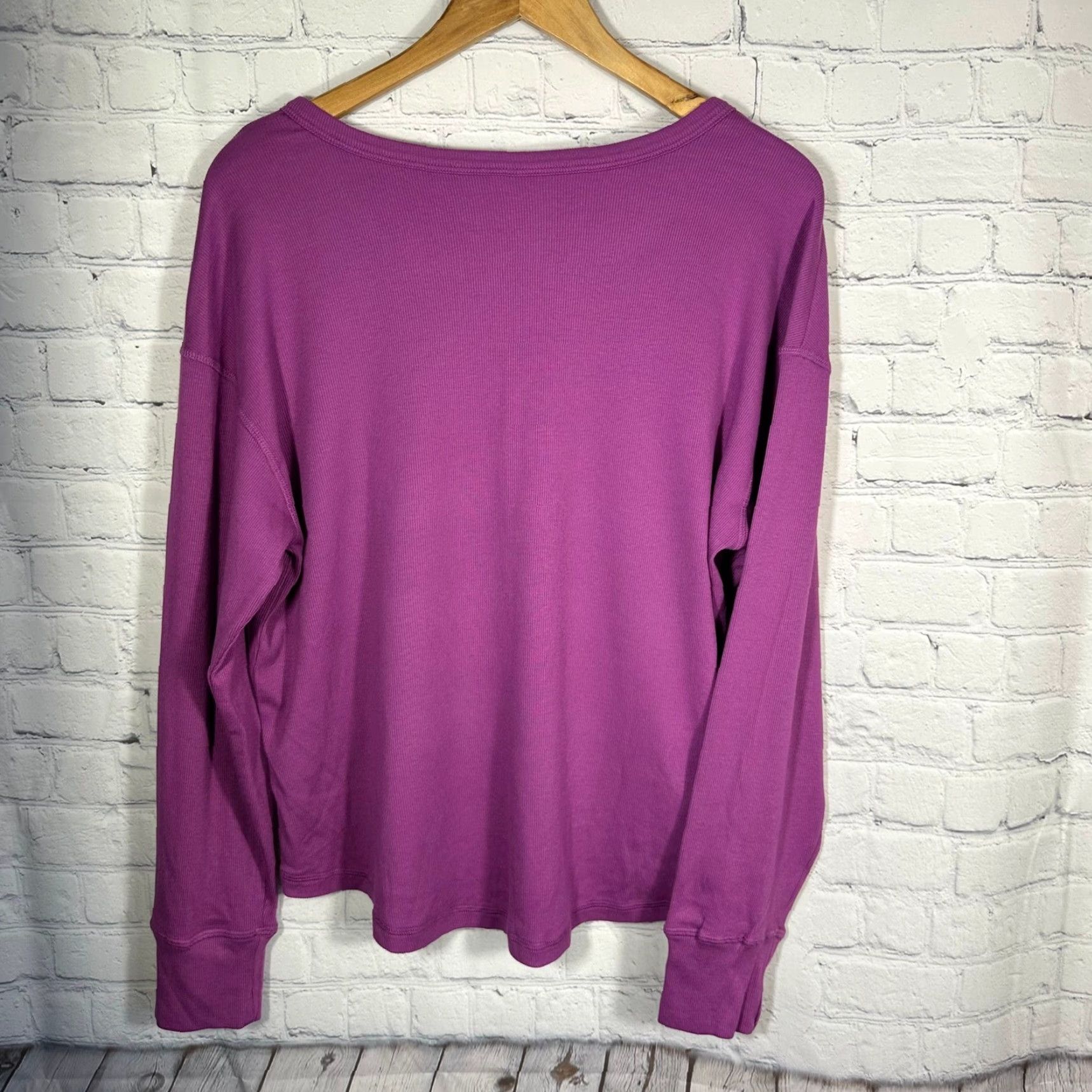 Vintage VINTAGE: No - (Original title has no vintage flag) American Giant Purple Ribbed Notched V-Neck Long Sleeve Top XL Made in USA Size XL / US 12-14 / IT 48-50 - 6 Thumbnail