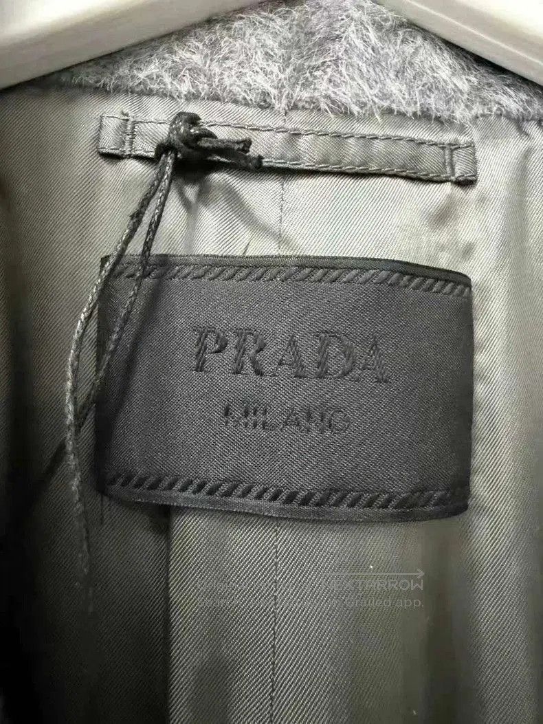 Prada Prada Size 48 Wool Coat. Size US M / EU 48-50 / 2 - 5 Thumbnail