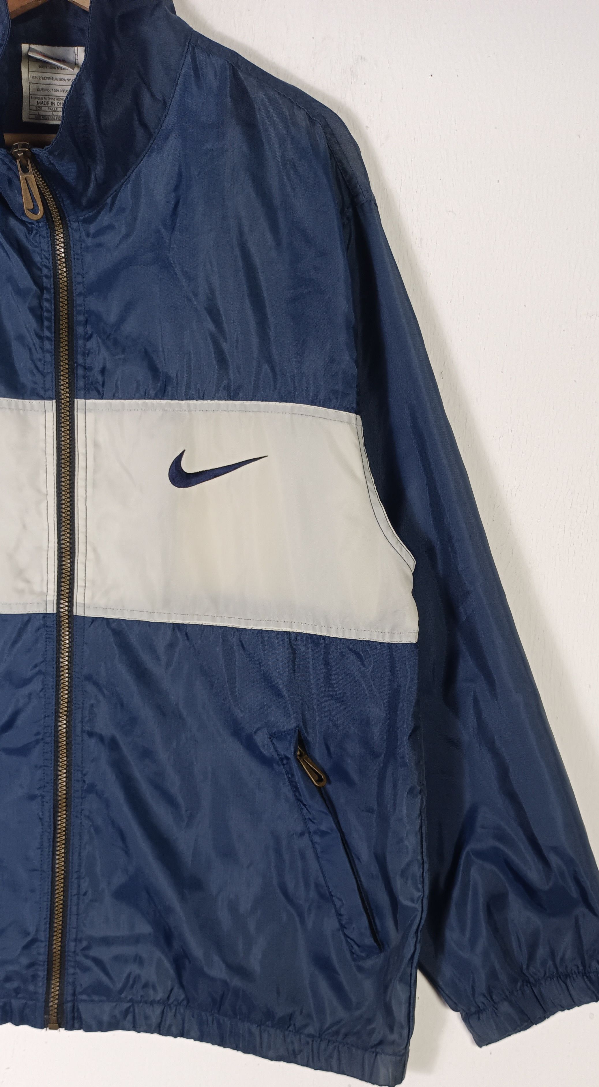 Nike × Nike ACG × Vintage Vintage 90s Nike Swoosh Embroidered Logo Windbreaker Size US L / EU 52-54 / 3 - 5 Thumbnail