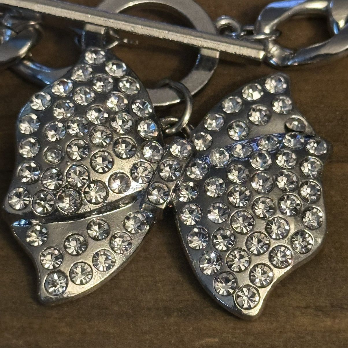 Other Chunky rhinestone bow toggle necklace, bracelet & earrings Size ONE SIZE - 6 Thumbnail