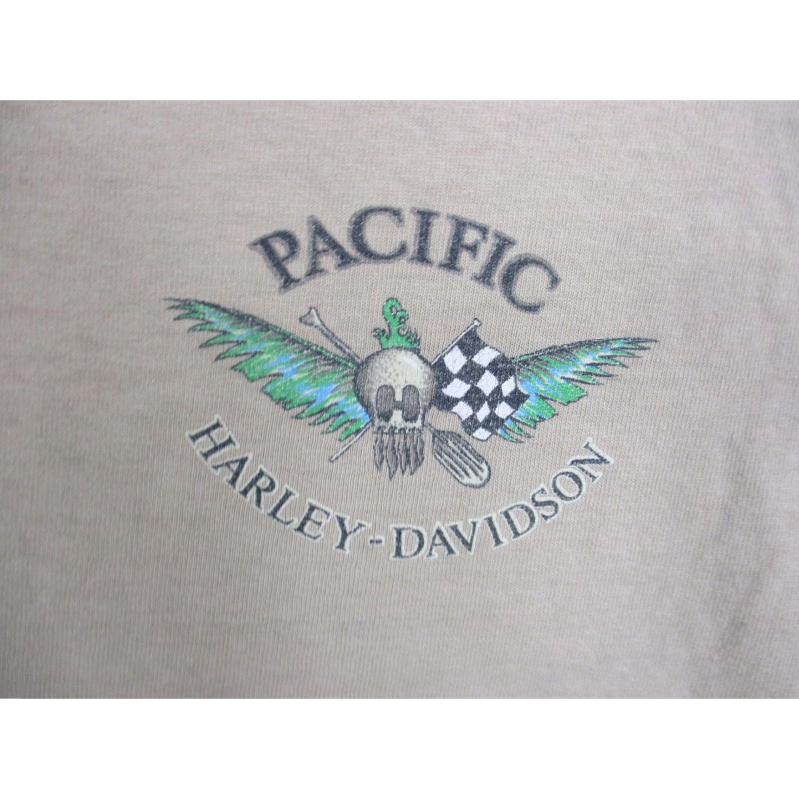 Harley Davidson VINTAGE Harley-Davidson Shirt Mens M Pacific Aloha Waikiki Hawaii 1999 USA Beige Crew Neck Graphic Print Skull 100% Cotton Short Sleeve Made in USA Size US M / EU 48-50 / 2 - 3 Thumbnail