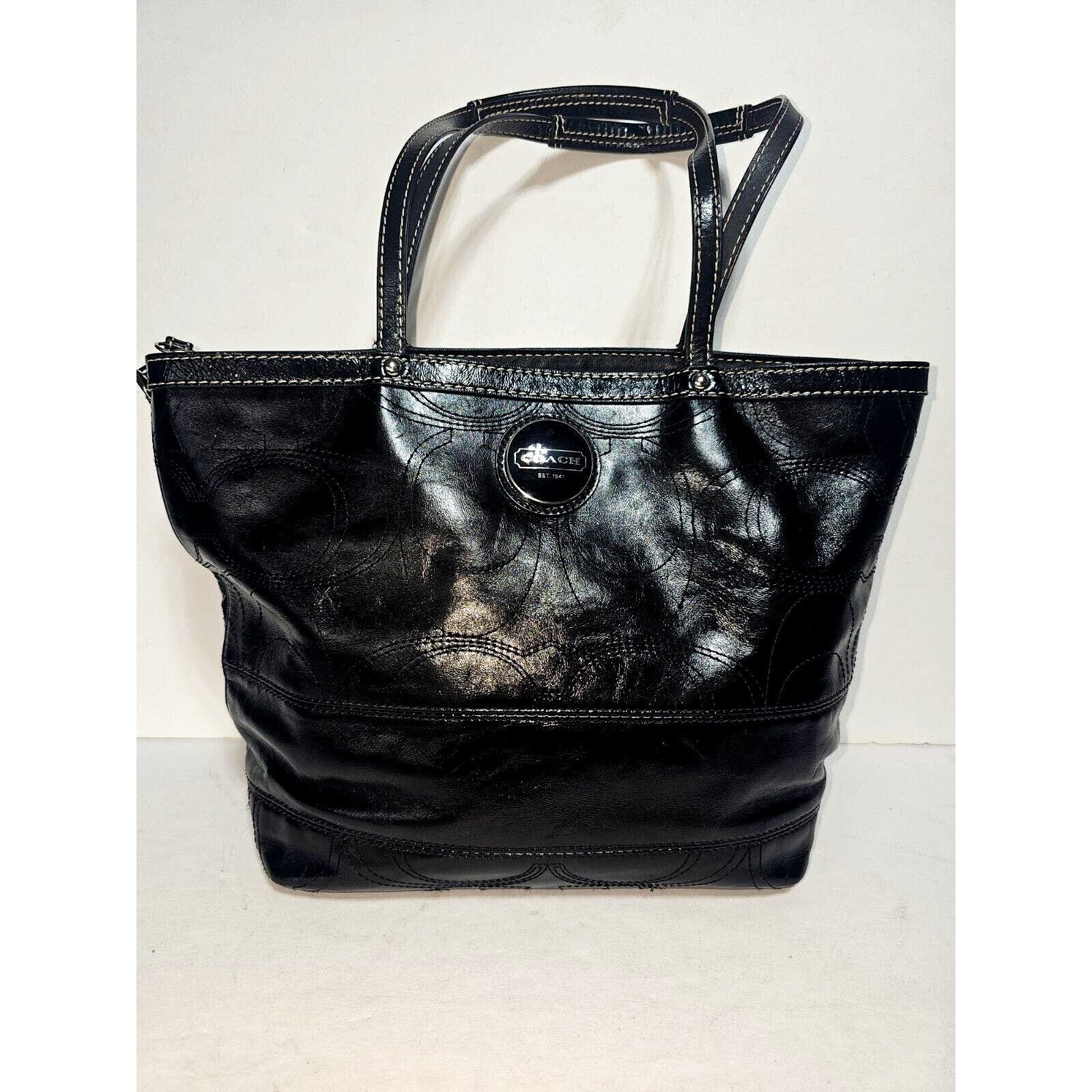 Coach Coach Purse Signature Stitched BLACK Patent Leather F15142 Size ONE SIZE - 1 Thumbnail