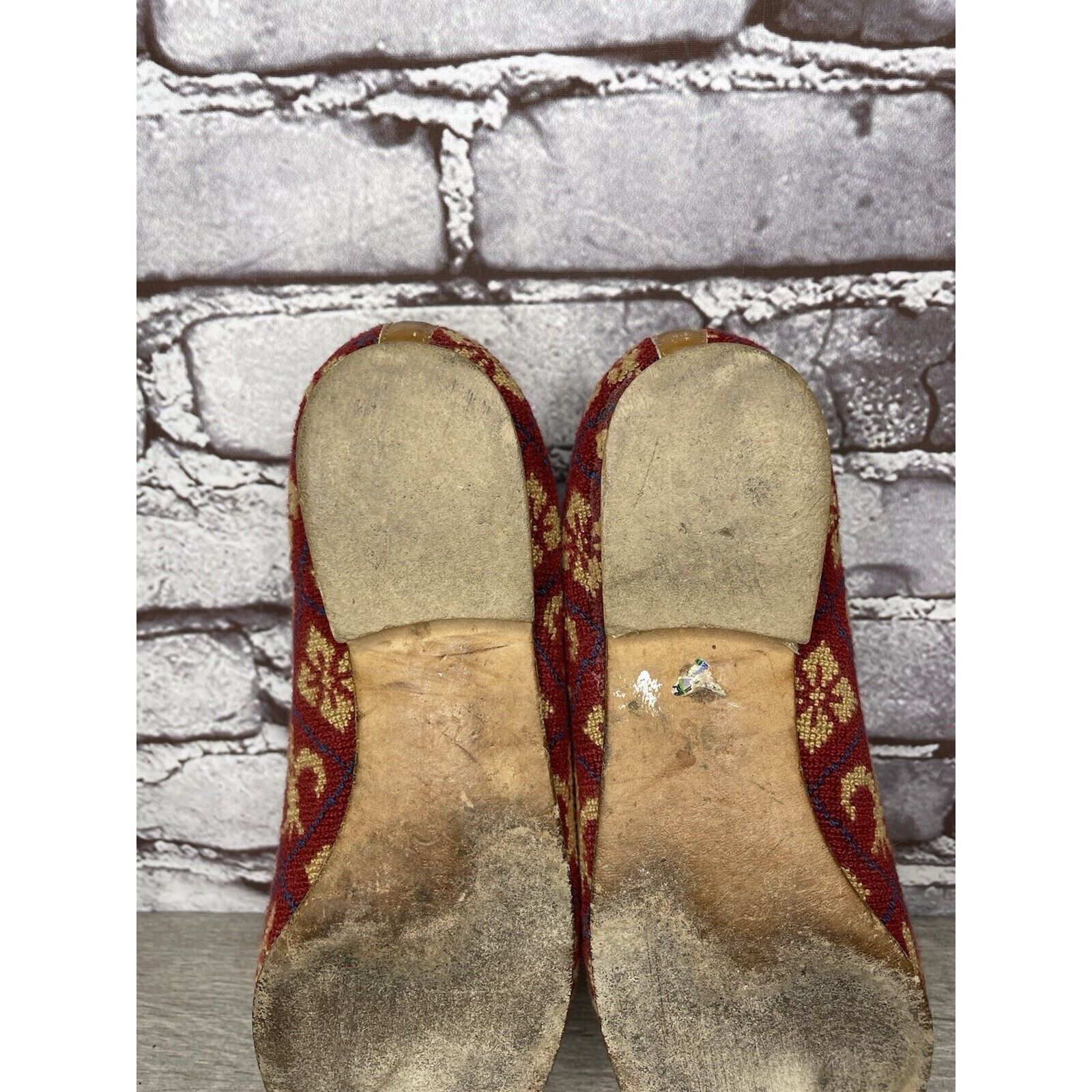Other Zalo Red Fabric Gold Pattern Slip On Needle Loafers Shoes Wo Size US 7.5 / IT 37.5 - 16 Thumbnail