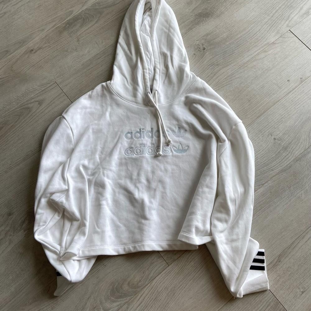 Adidas Adidas White Crop Pullover Sweatshirt Size M / US 6-8 / IT 42-44 - 1 Thumbnail