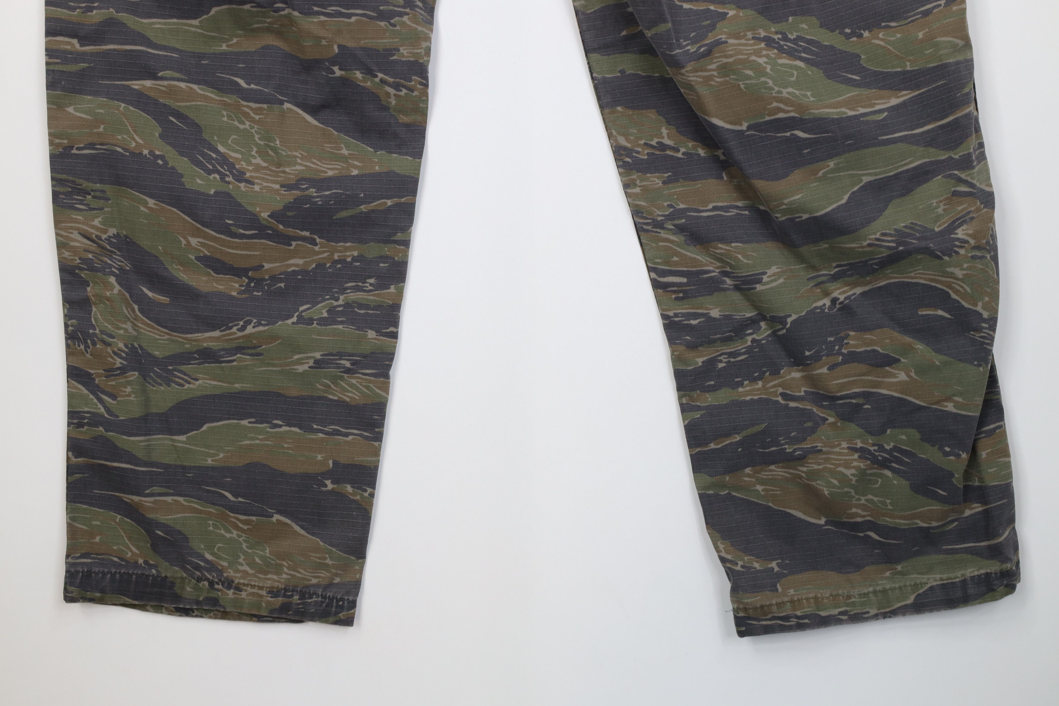 Vintage Vintage Y2K Double Knee Tiger Stripe Camouflage Cargo Pants Size US 36 / EU 52 - 12 Thumbnail