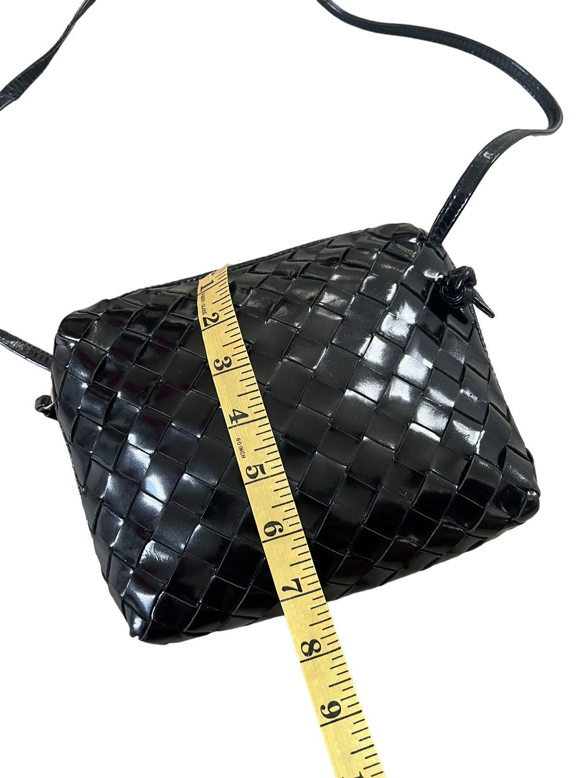 Bottega Veneta 1980s Bottega Veneta Intrecciato Leather Crossbody Bag Size ONE SIZE - 12 Thumbnail