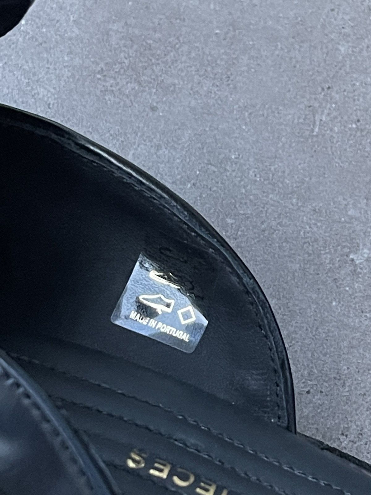 !DS! SS23 Filling Pieces Medal Black Mules