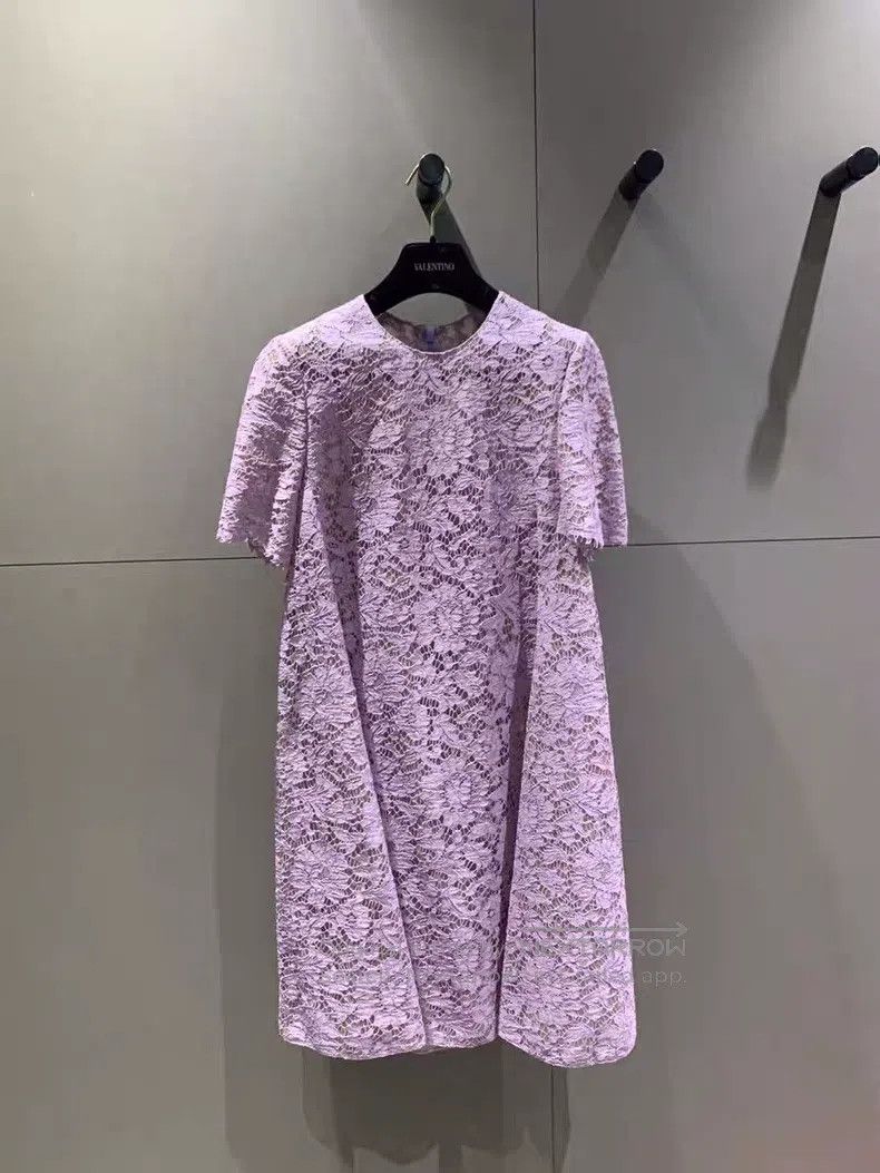 Valentino Valentino Lace dress Size S / US 4 / IT 40 - 1 Thumbnail