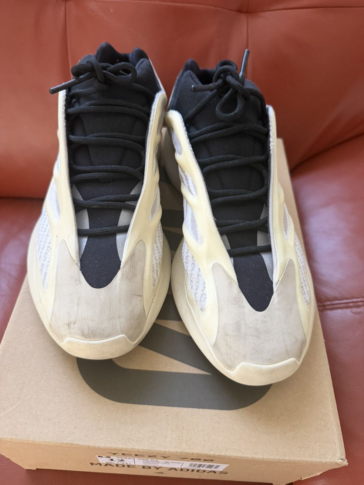 Yeezy Yeezy 700 V3 Azael Size US 12 / EU 45 - 3 Thumbnail