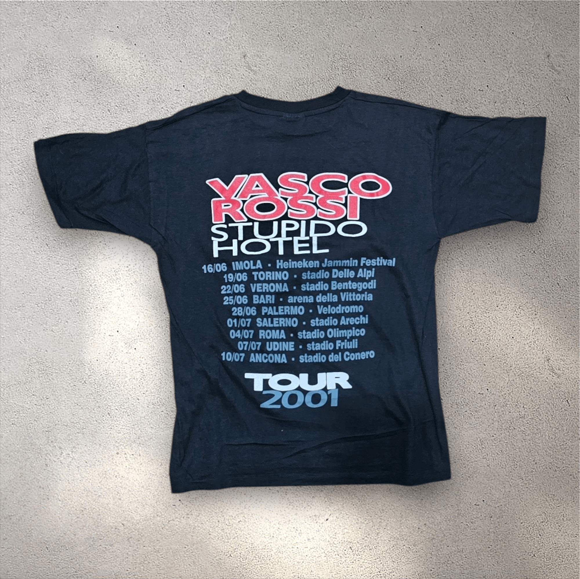 Band Tees Vasco Rossi Stupido Hotel 2001 Tee Size US L / EU 52-54 / 3 - 4 Thumbnail