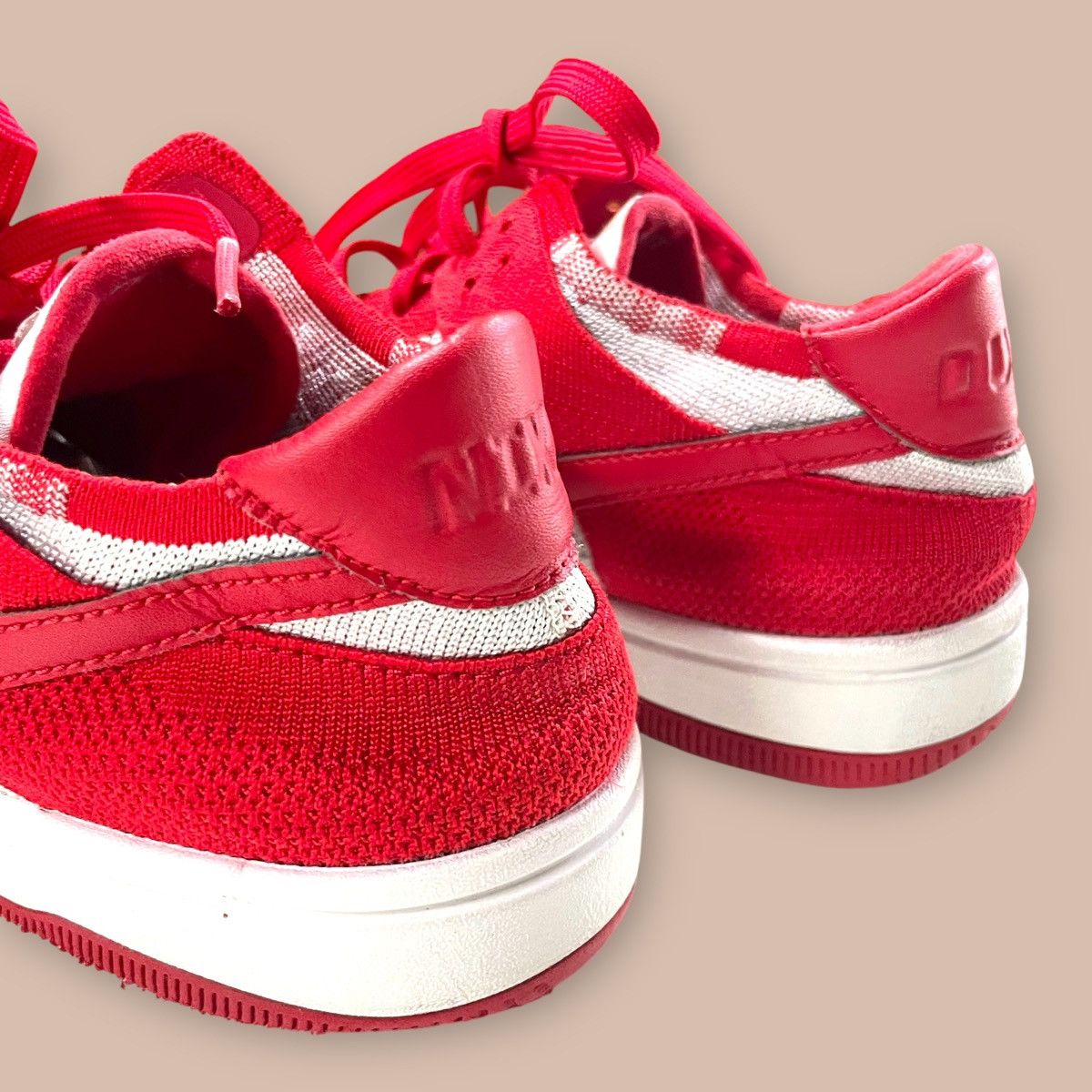Nike Nike Dunk Low FLYKNIT "University Red" Size US 9 / EU 42 - 15 Thumbnail