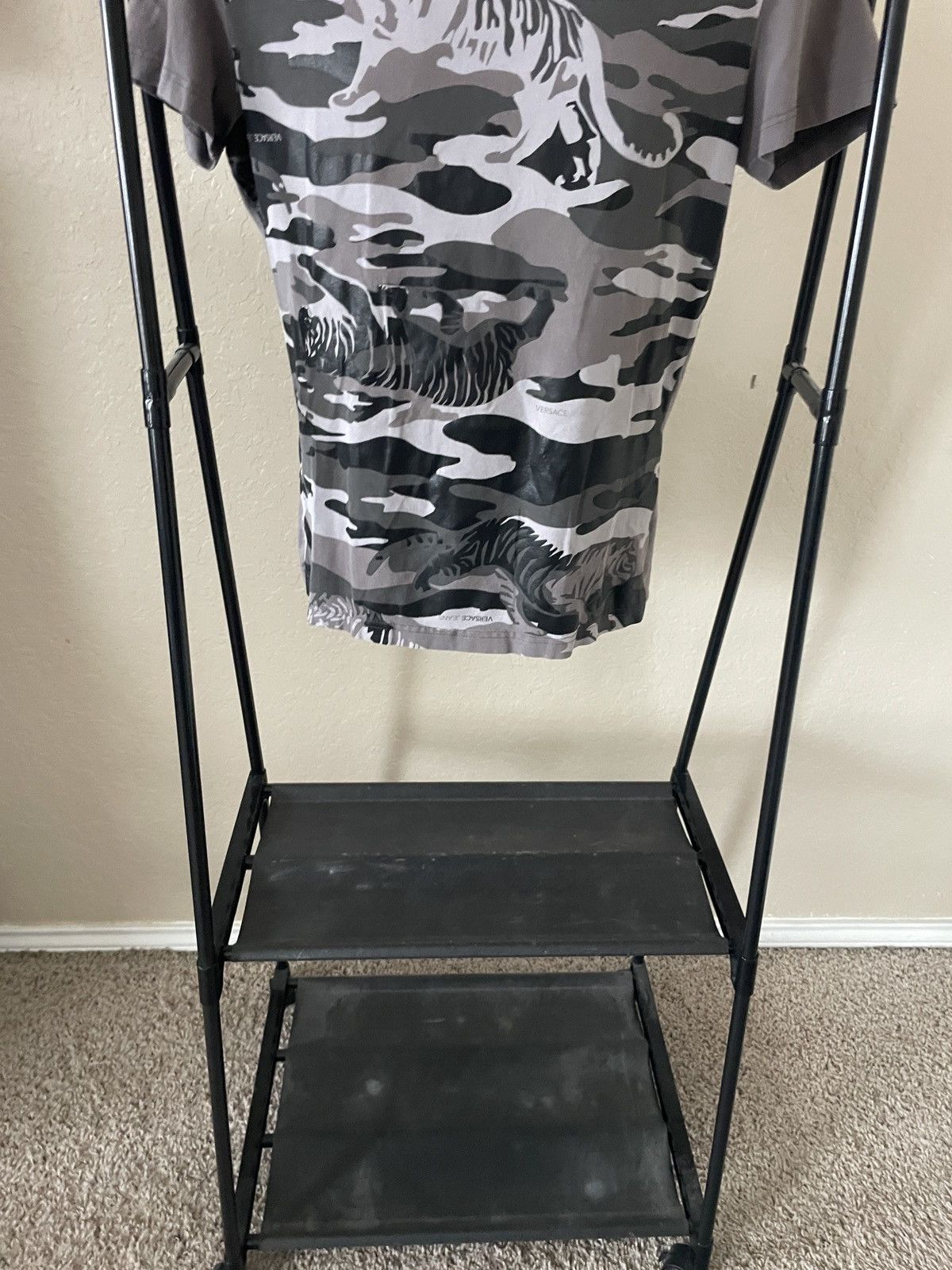 Versace Jeans Couture Camo Tigers SS tee Size US M / EU 48-50 / 2 - 3 Thumbnail