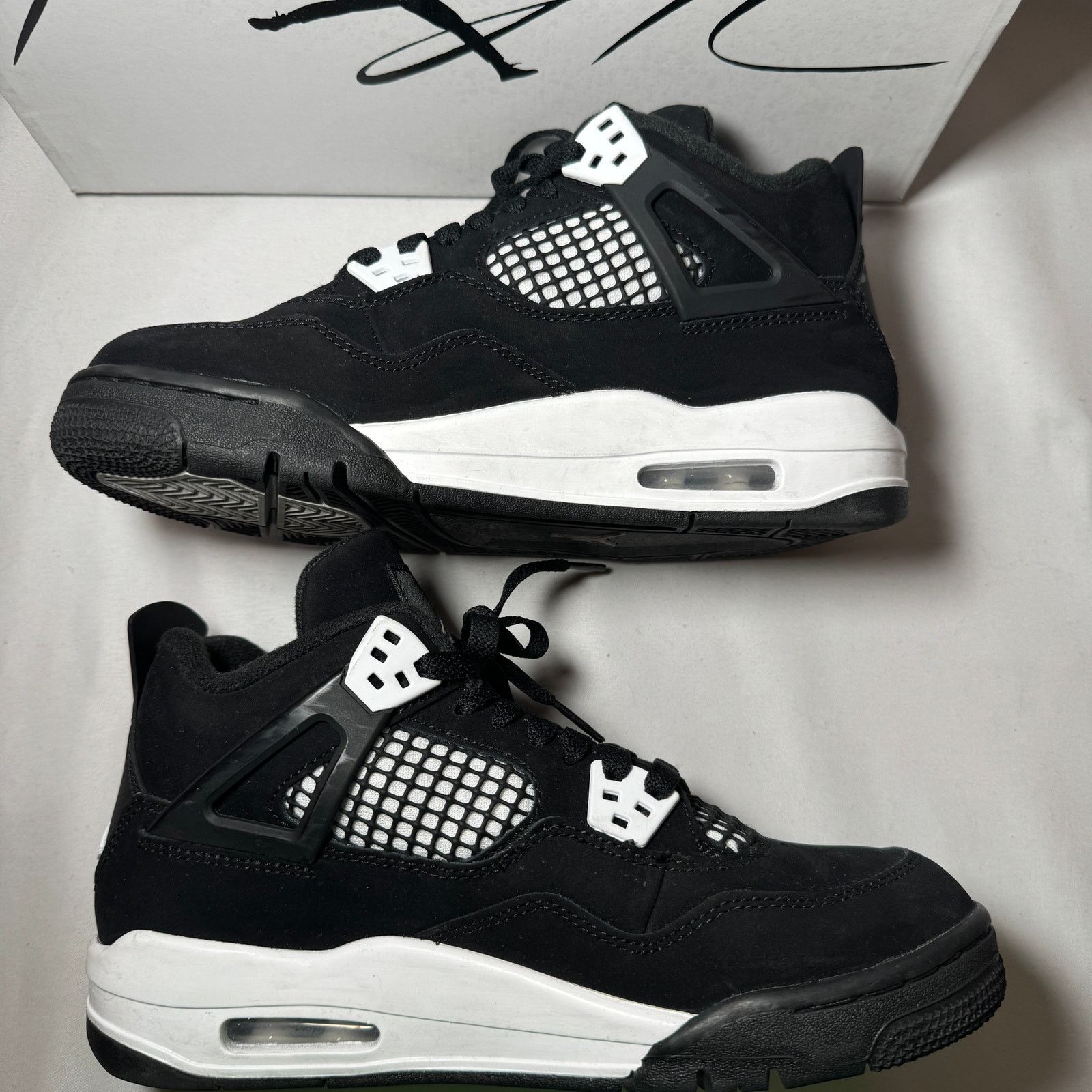 Jordan Brand × Nike Size 6 Nike Air Jordan 4 Retro GS White Thunder Men's Shoes Size US 6 / EU 39 - 3 Thumbnail