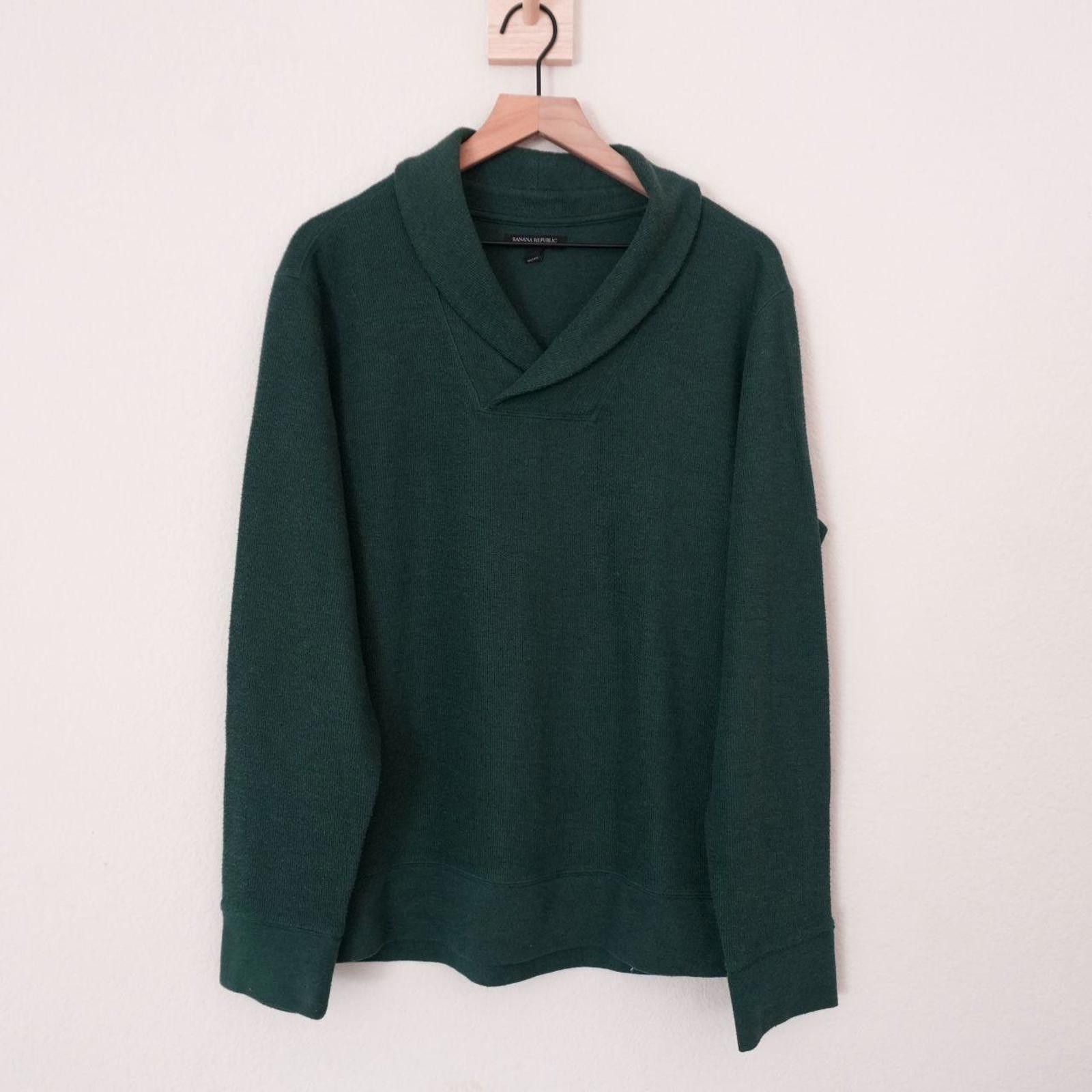 Banana Republic Banana Republic Sweater Men's L Dark Green Shawl Collar Size US L / EU 52-54 / 3 - 1 Thumbnail