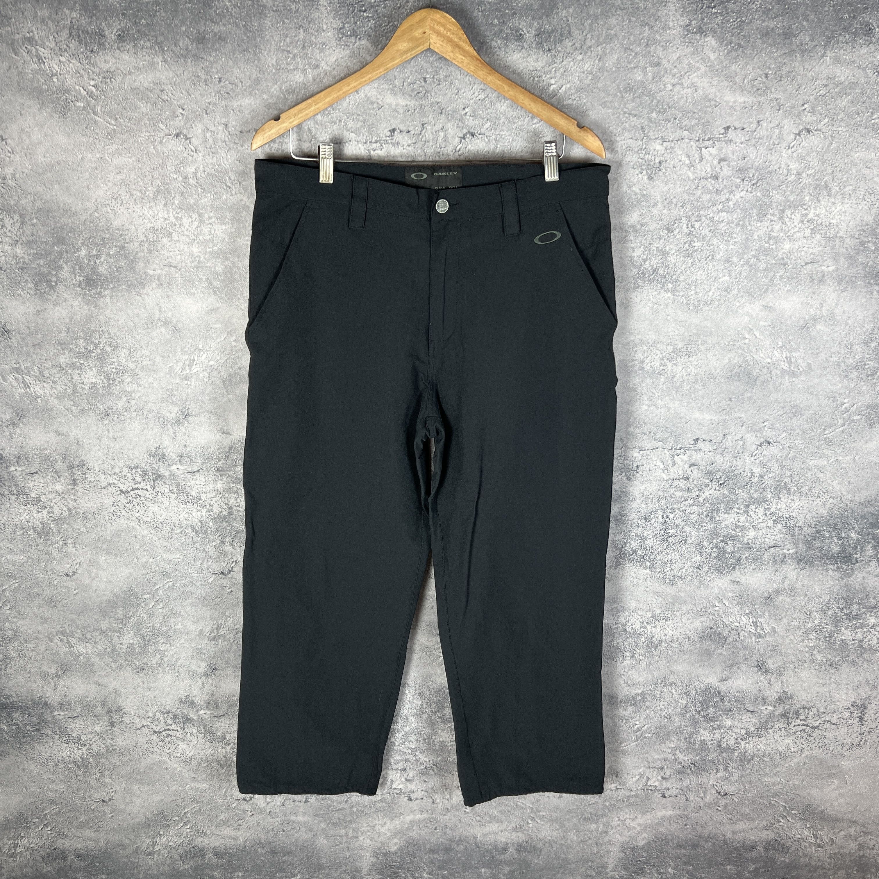 パンツ OAKLEY 00s Archive Tech Ski Pants y2k Vintage SAMPLE Y2K Oakley Software Black Corduroy Snow Pants with