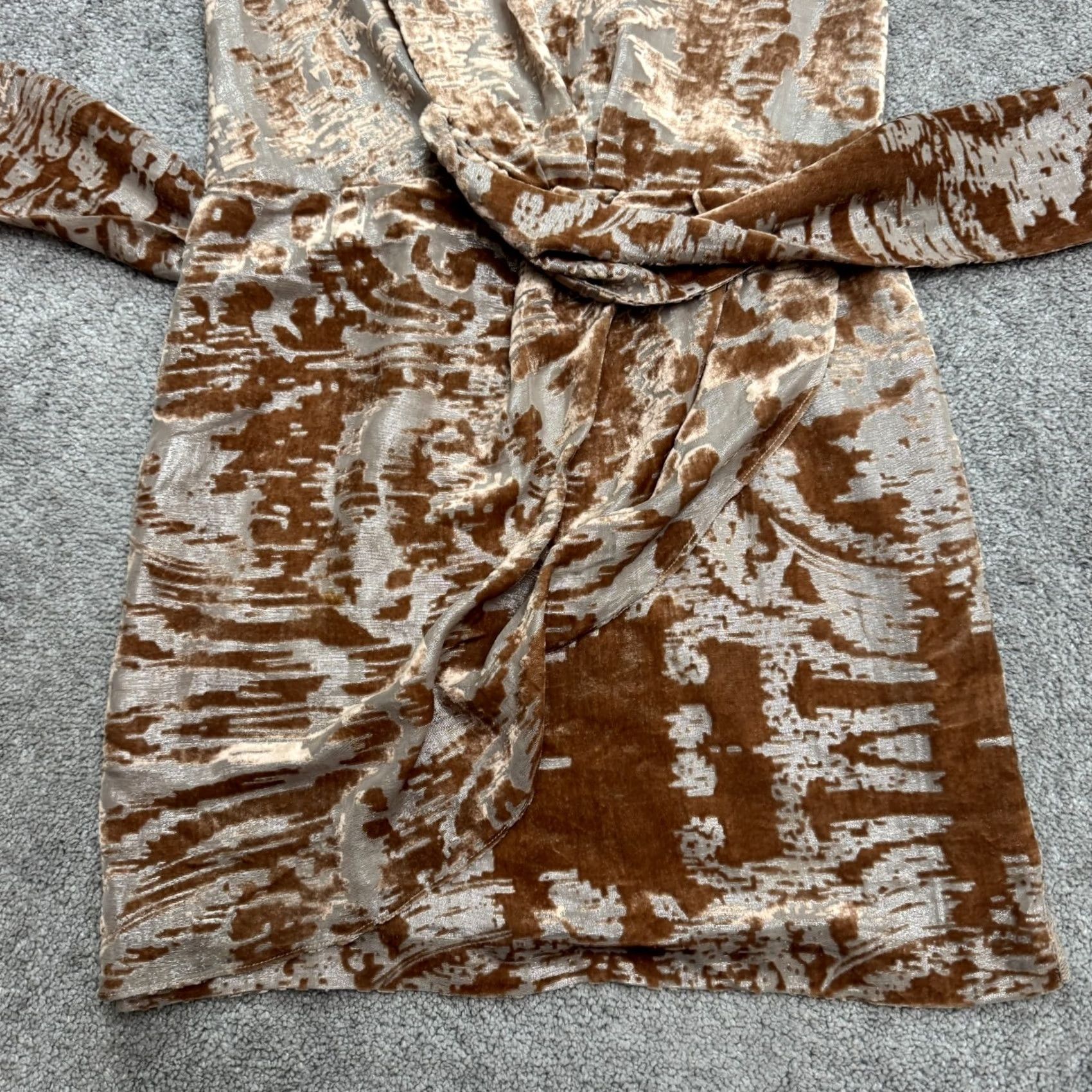 Vintage VINTAGE Cynthia Steffe Silk Blend Burnout Velvet Metallic Draped Mini Dress Womens 0 Size XS / US 0-2 / IT 36-38 - 4 Thumbnail