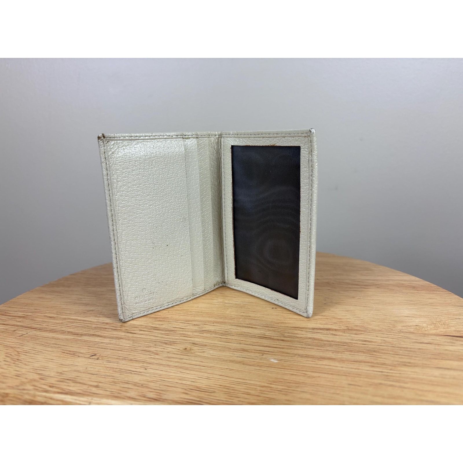 Gucci Authentic Vintage Gucci Compact Card Case Size ONE SIZE - 5 Thumbnail