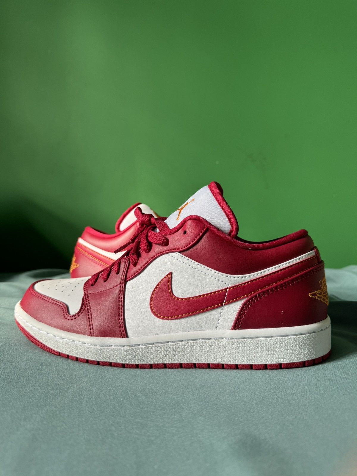 Nike Nike Air Jordan 1 Low Cardinal Red 2022 Size US 9 / EU 42 - 1 Thumbnail