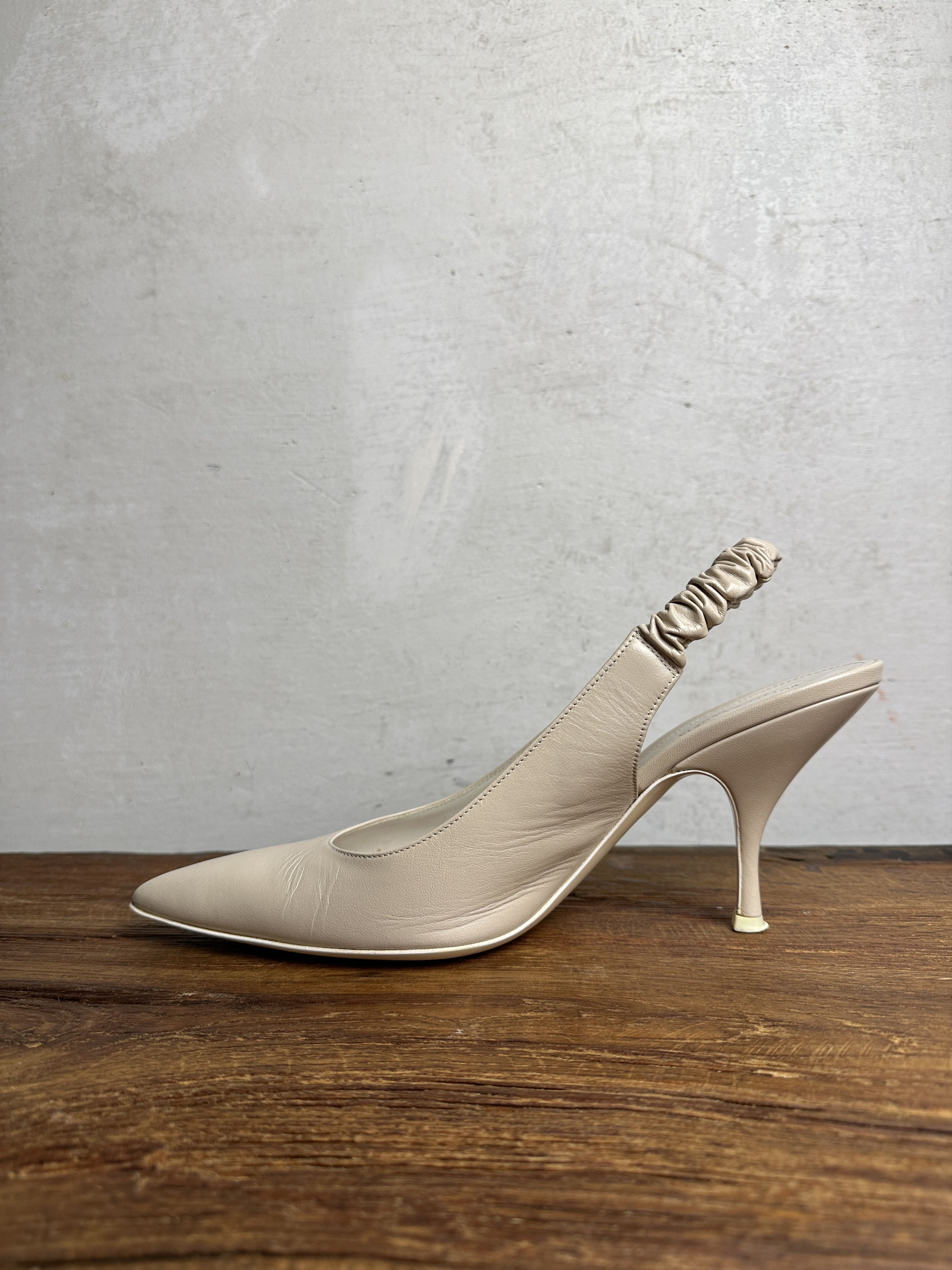 Bottega Veneta Bottega Veneta Cream Leather Slingback Pumps Size US 10 / IT 40 - 3 Thumbnail